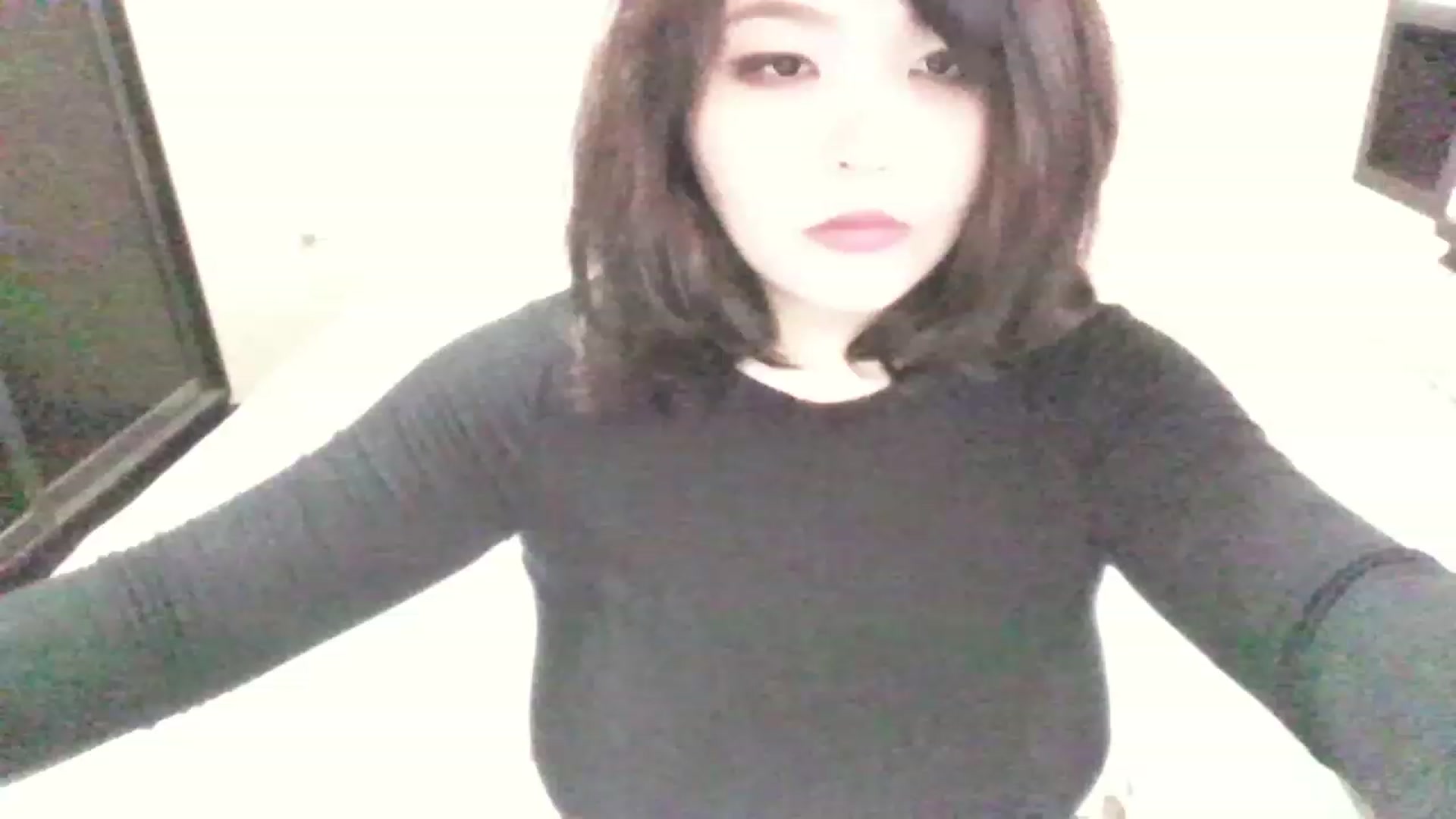 Gallery image thumbnail from MaiChubbyFace's myfreecams stream on, 05/21/2023, 11:09 image 10 of 20