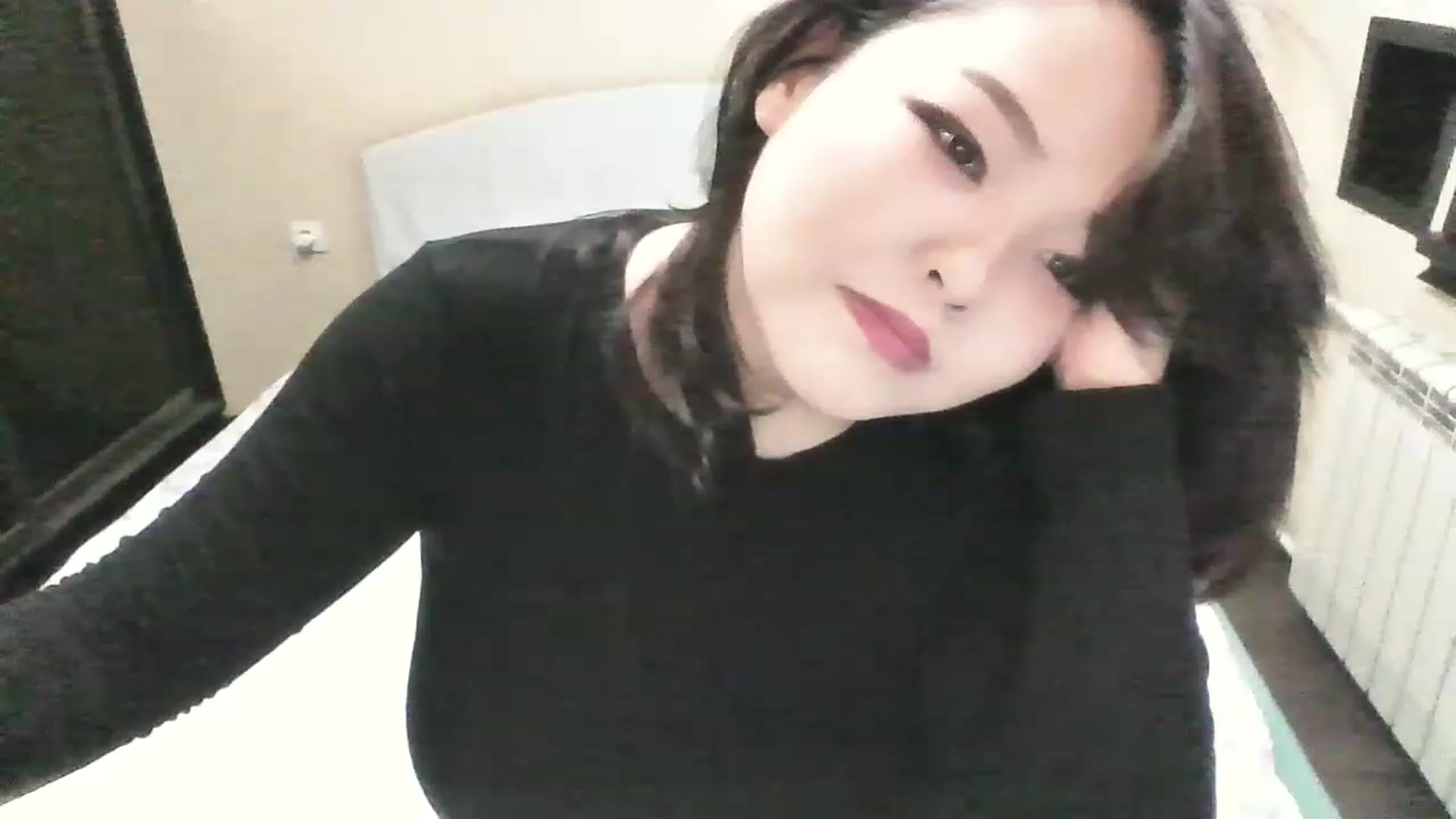 Gallery image thumbnail from MaiChubbyFace's myfreecams stream on, 05/21/2023, 11:09 image 17 of 20