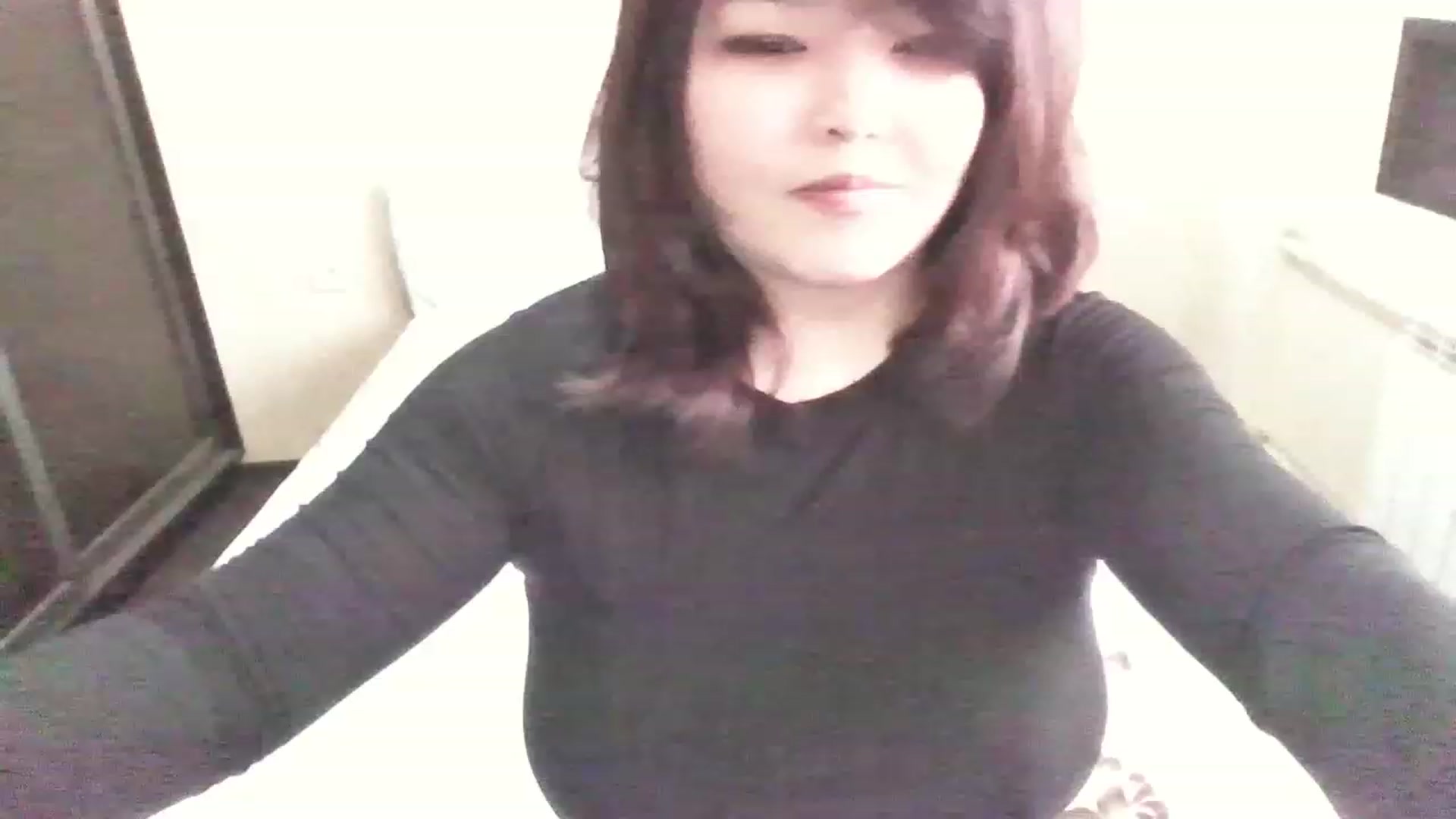 Gallery image thumbnail from MaiChubbyFace's myfreecams stream on, 05/26/2023, 04:54 image 6 of 20