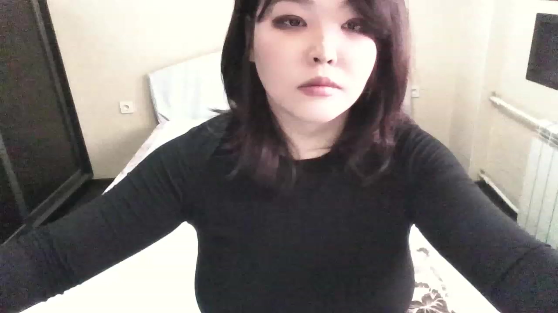 Gallery image thumbnail from MaiChubbyFace's myfreecams stream on, 05/26/2023, 04:54 image 13 of 20