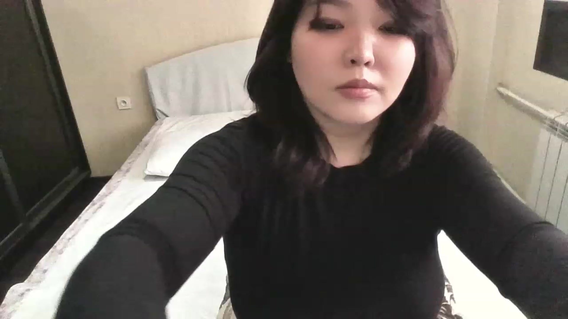 Gallery image thumbnail from MaiChubbyFace's myfreecams stream on, 05/26/2023, 04:54 image 16 of 20