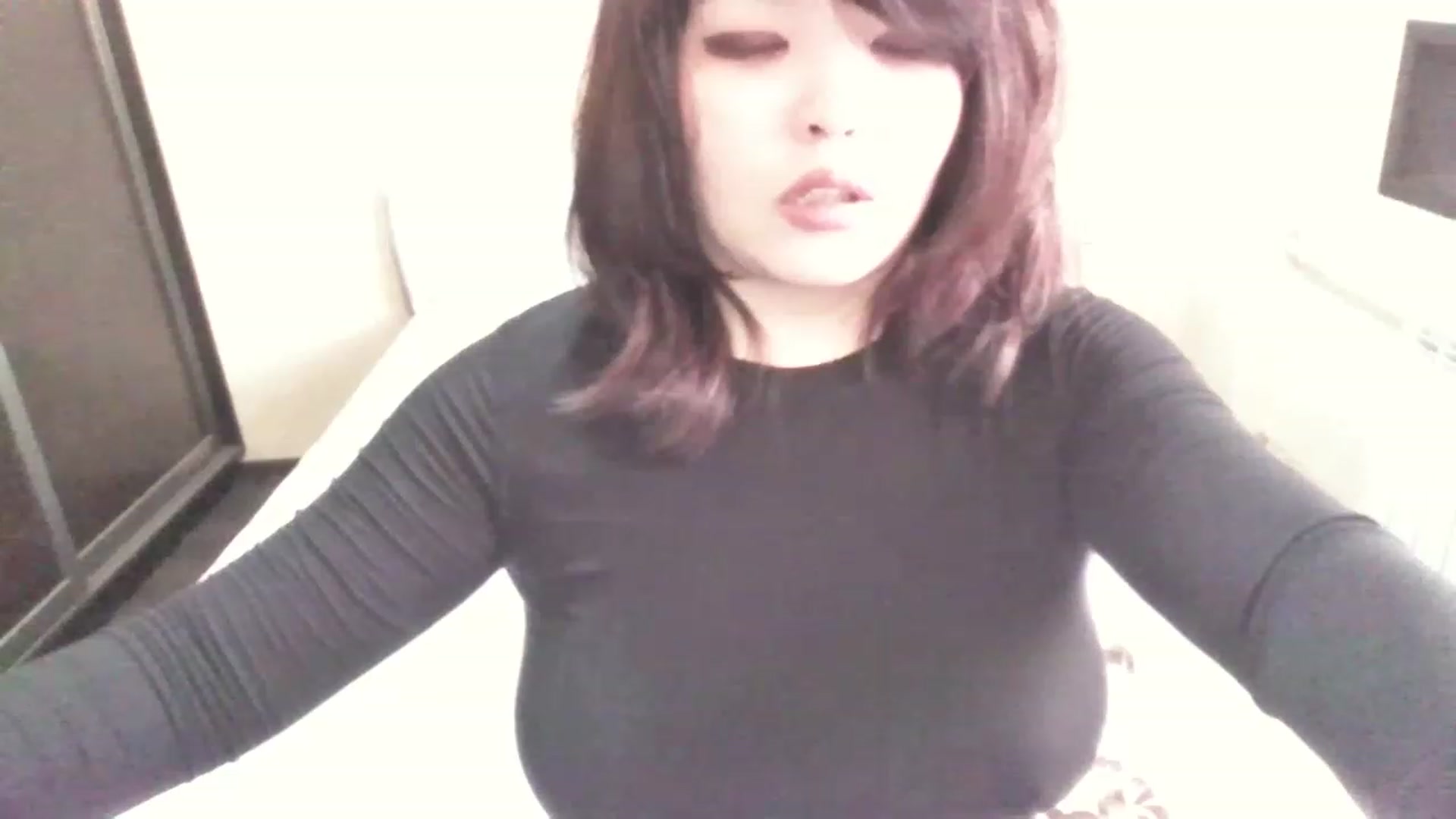 Gallery image thumbnail from MaiChubbyFace's myfreecams stream on, 05/26/2023, 04:54 image 7 of 20