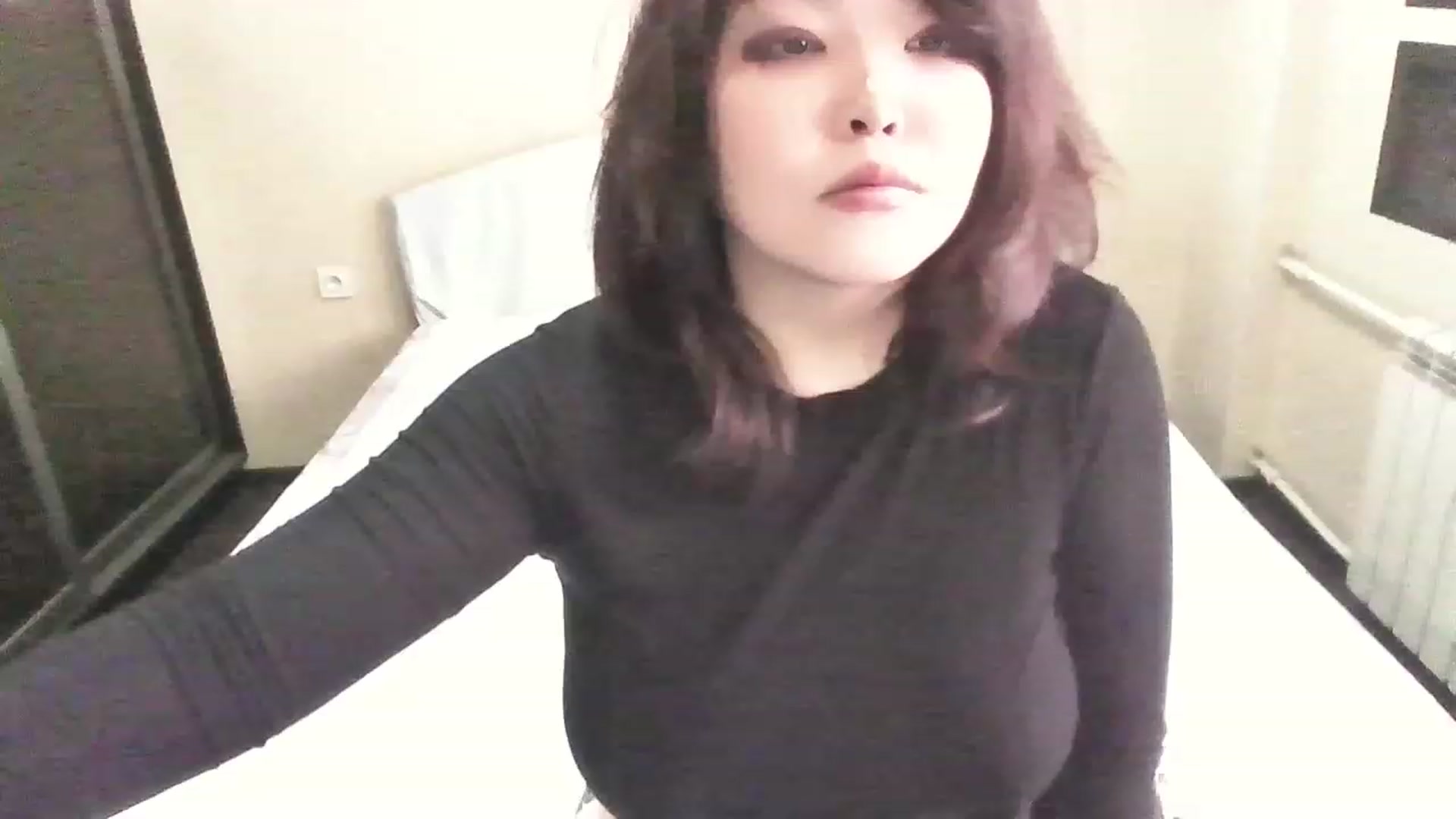 Gallery image thumbnail from MaiChubbyFace's myfreecams stream on, 05/26/2023, 04:54 image 10 of 20