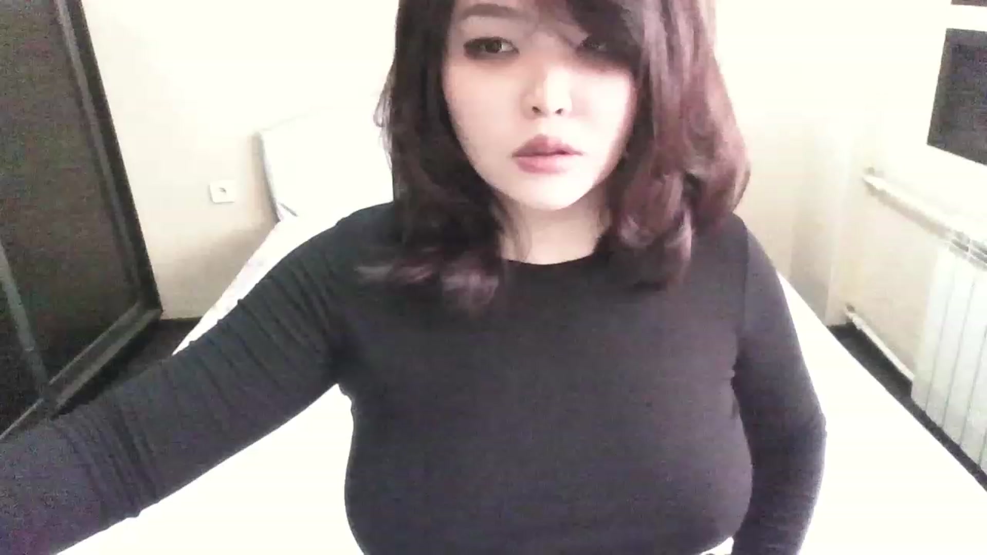 Gallery image thumbnail from MaiChubbyFace's myfreecams stream on, 05/26/2023, 04:54 image 4 of 20