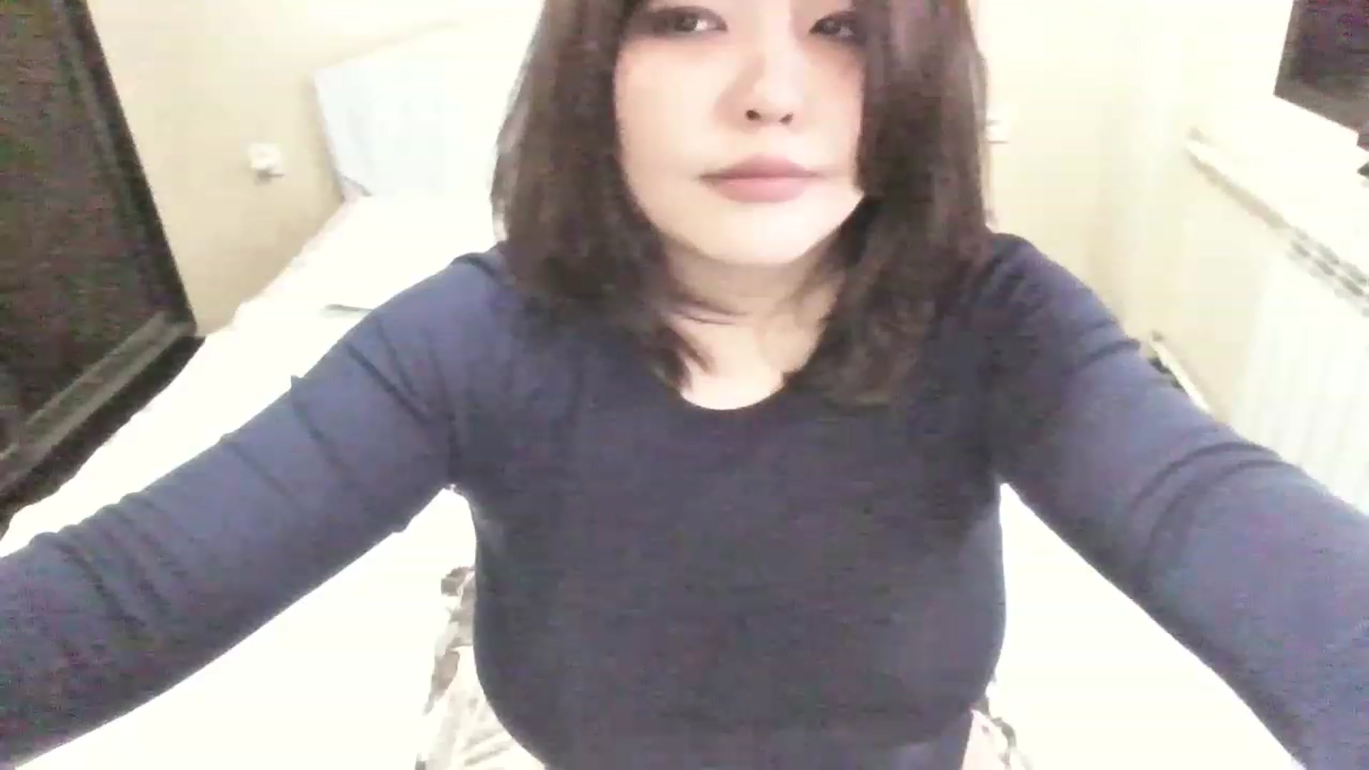 Gallery image thumbnail from MaiChubbyFace's myfreecams stream on, 05/28/2023, 06:17 image 6 of 20