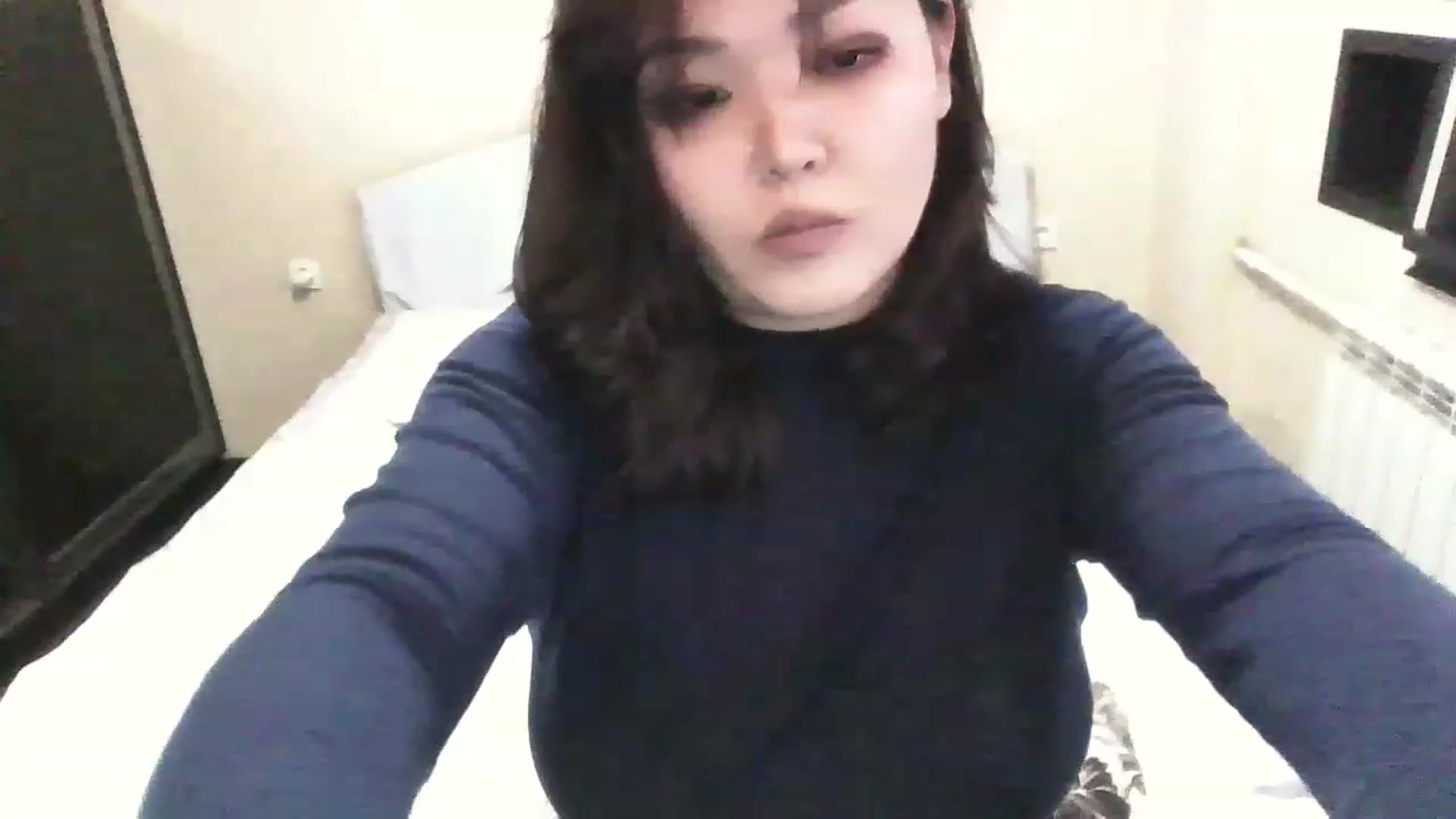 Gallery image thumbnail from MaiChubbyFace's myfreecams stream on, 05/29/2023, 07:32 image 7 of 20