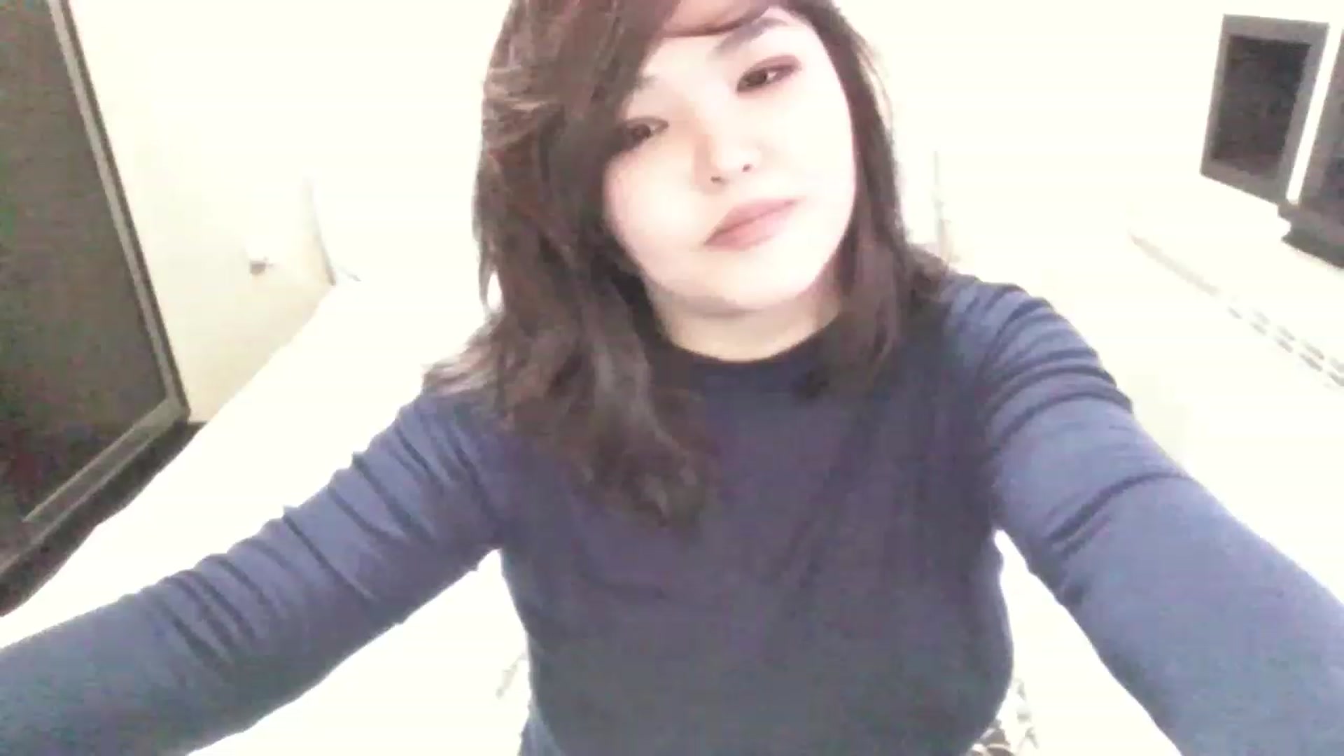 Gallery image thumbnail from MaiChubbyFace's myfreecams stream on, 05/29/2023, 07:32 image 13 of 20