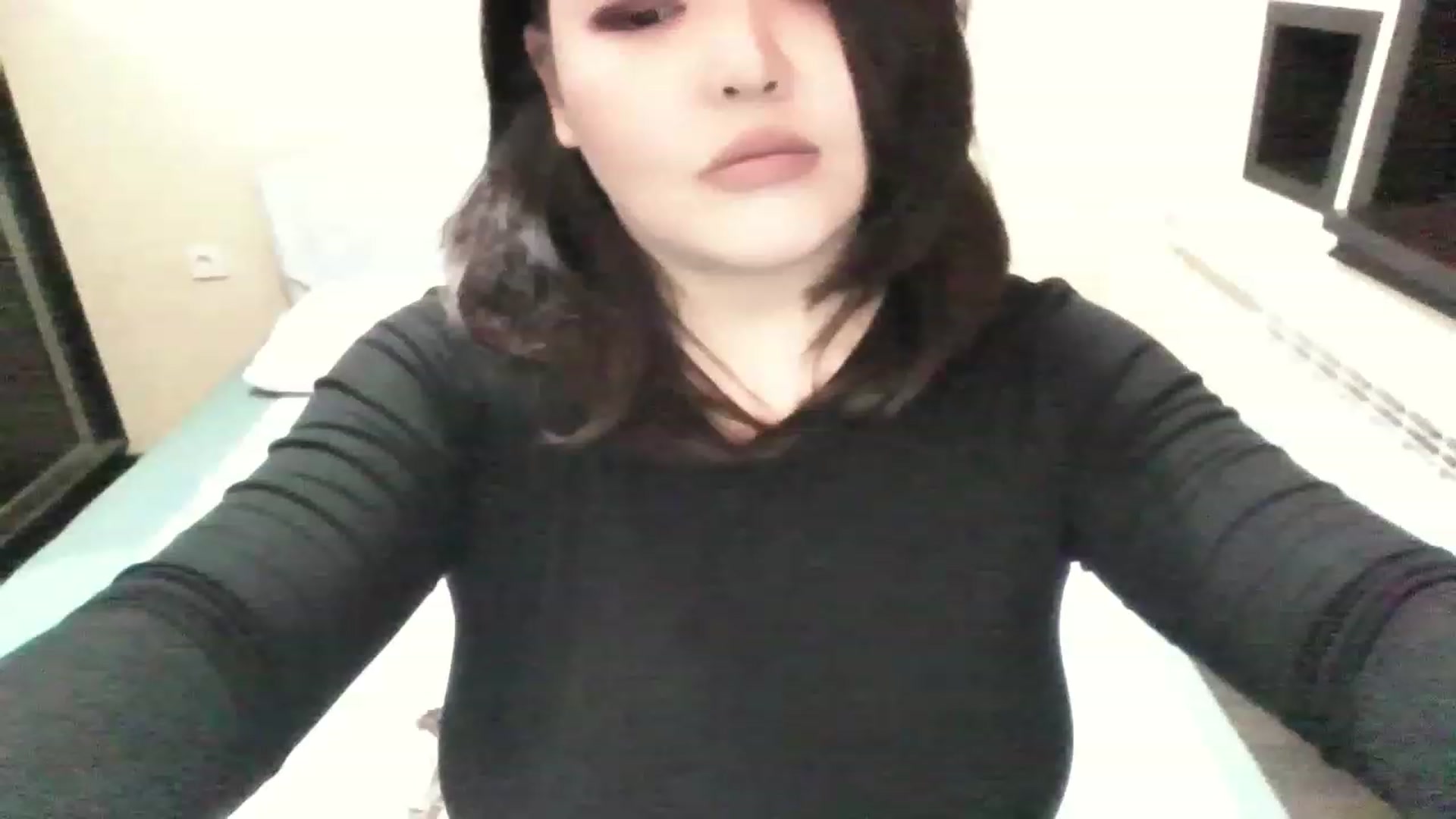 Gallery image thumbnail from MaiChubbyFace's myfreecams stream on, 06/01/2023, 15:47 image 15 of 20