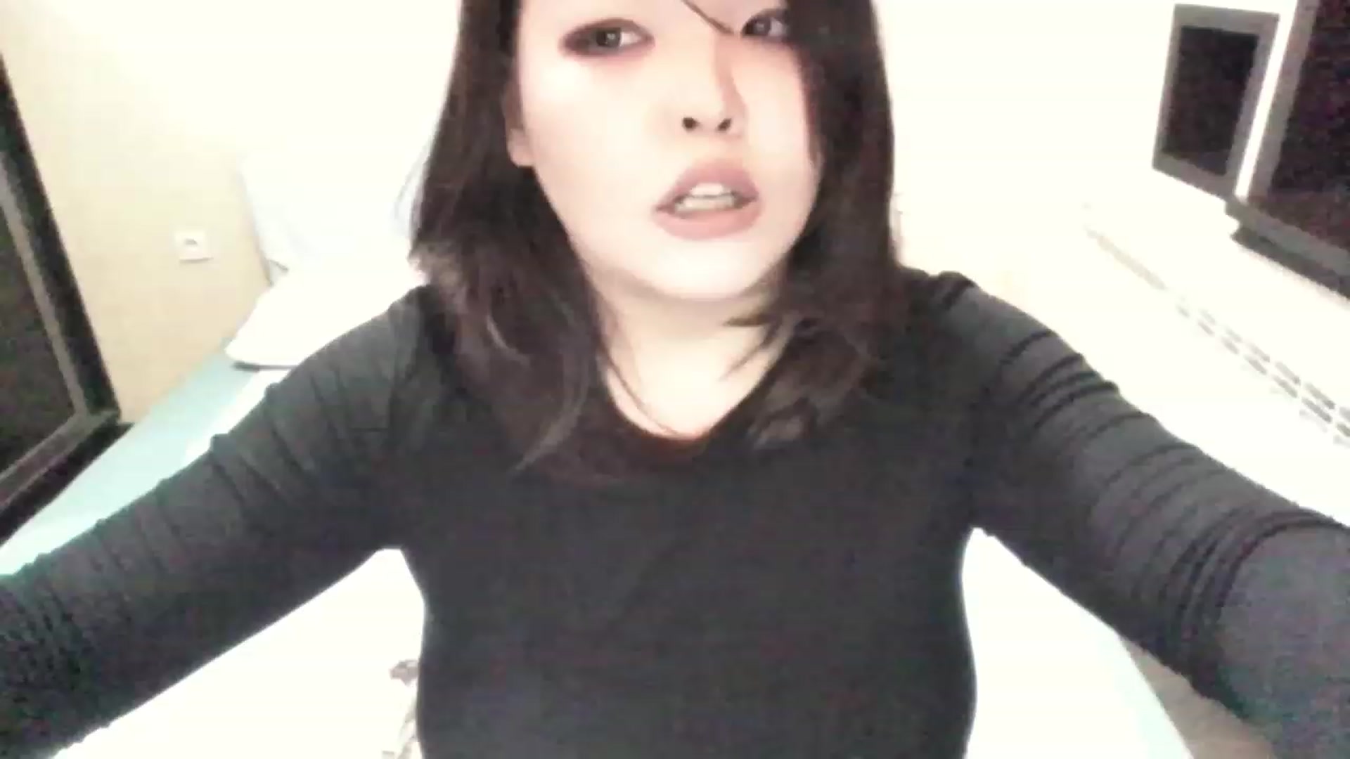 Gallery image thumbnail from MaiChubbyFace's myfreecams stream on, 06/01/2023, 15:47 image 17 of 20