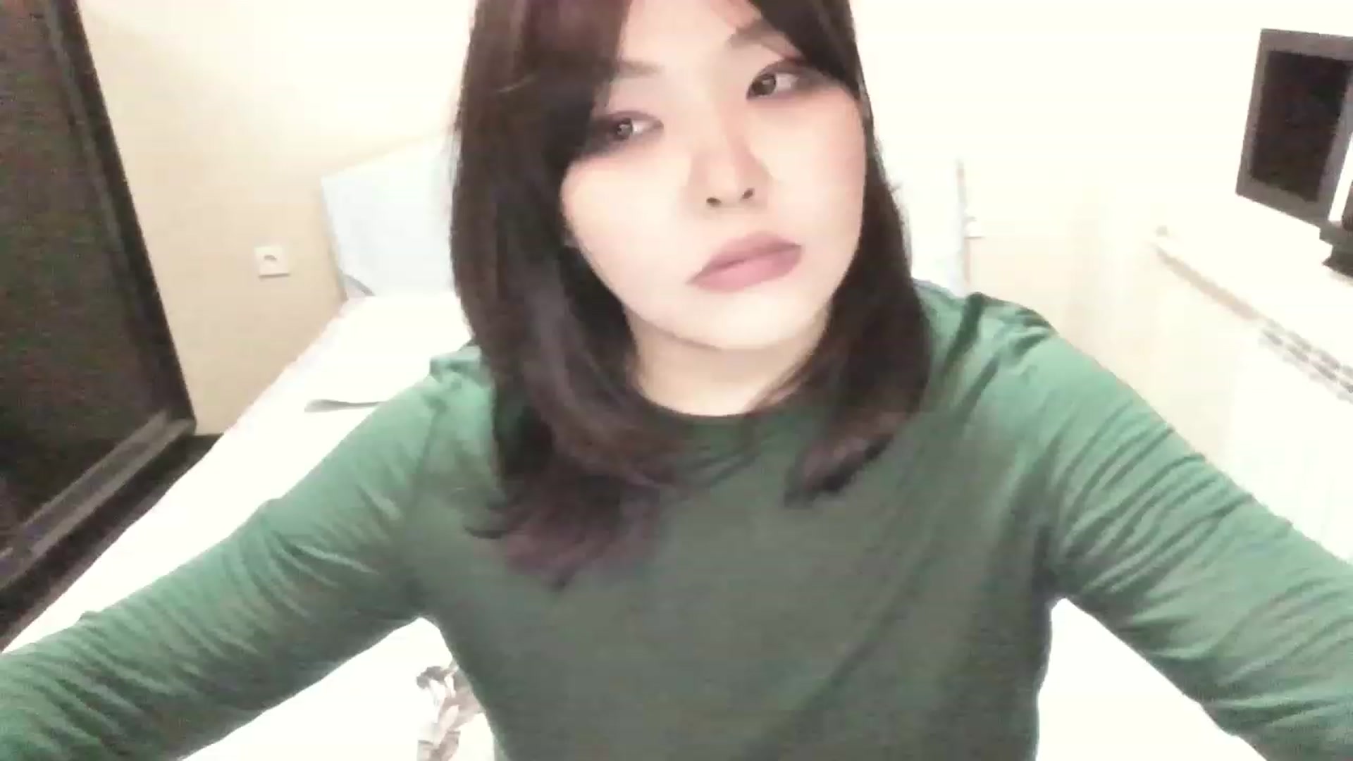 Gallery image thumbnail from MaiChubbyFace's myfreecams stream on, 06/03/2023, 17:11 image 1 of 20