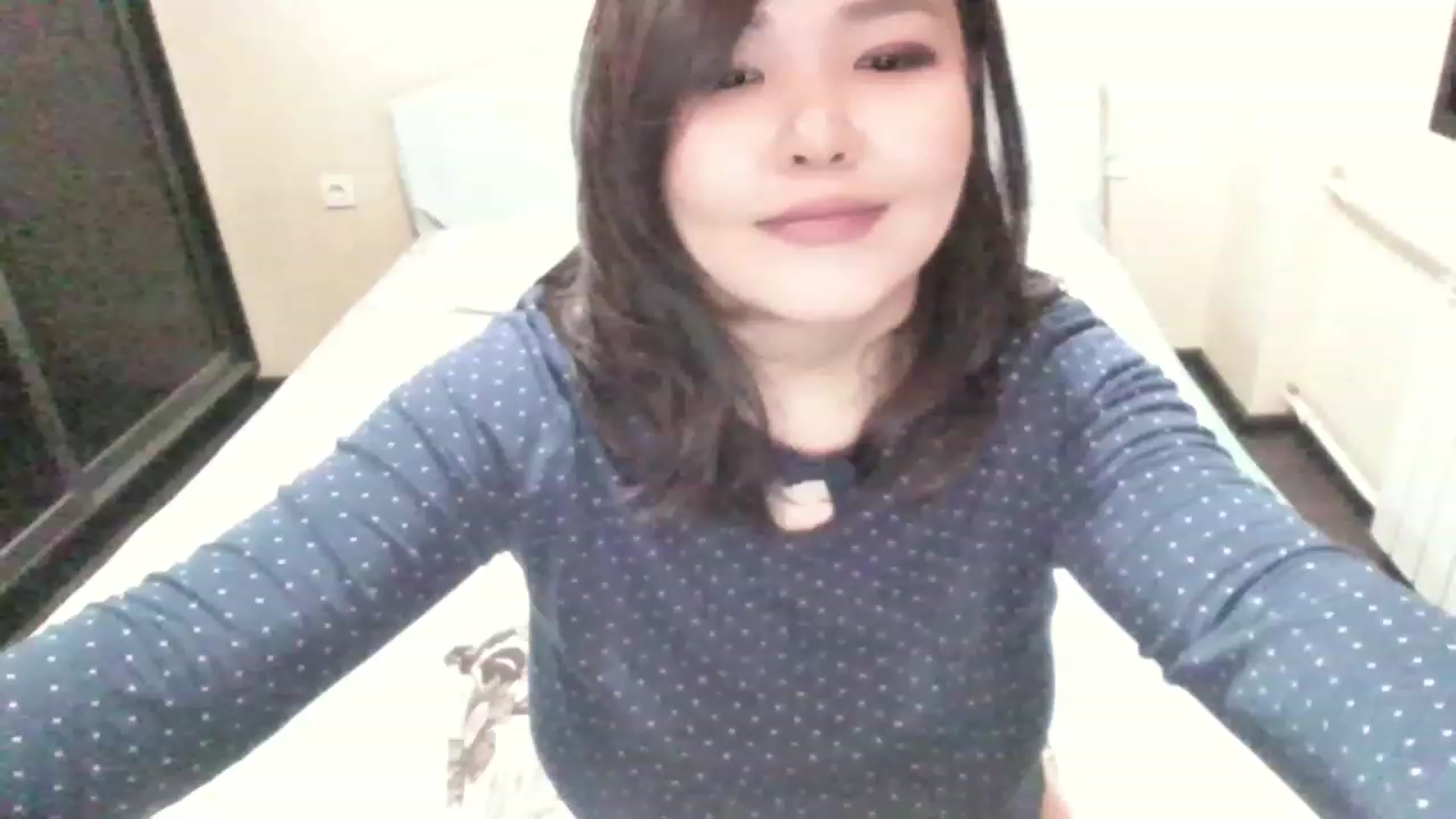 Gallery image thumbnail from MaiChubbyFace's myfreecams stream on, 06/04/2023, 17:00 image 19 of 20