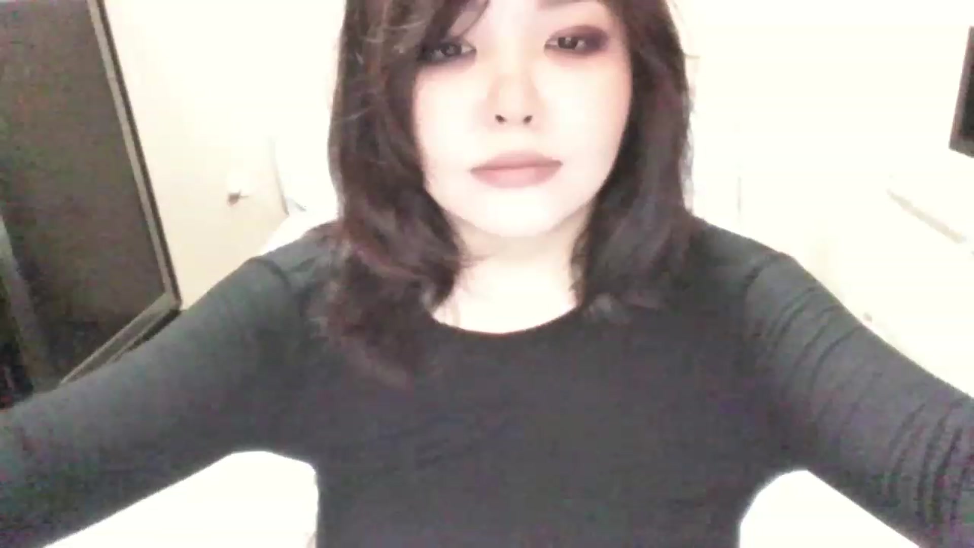 Gallery image thumbnail from MaiChubbyFace's myfreecams stream on, 06/11/2023, 17:02 image 17 of 20