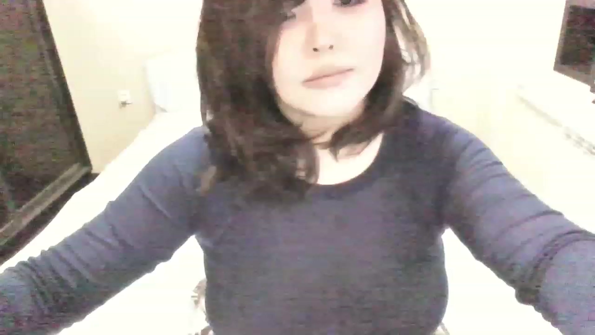 Gallery image thumbnail from MaiChubbyFace's myfreecams stream on, 06/15/2023, 13:47 image 12 of 20