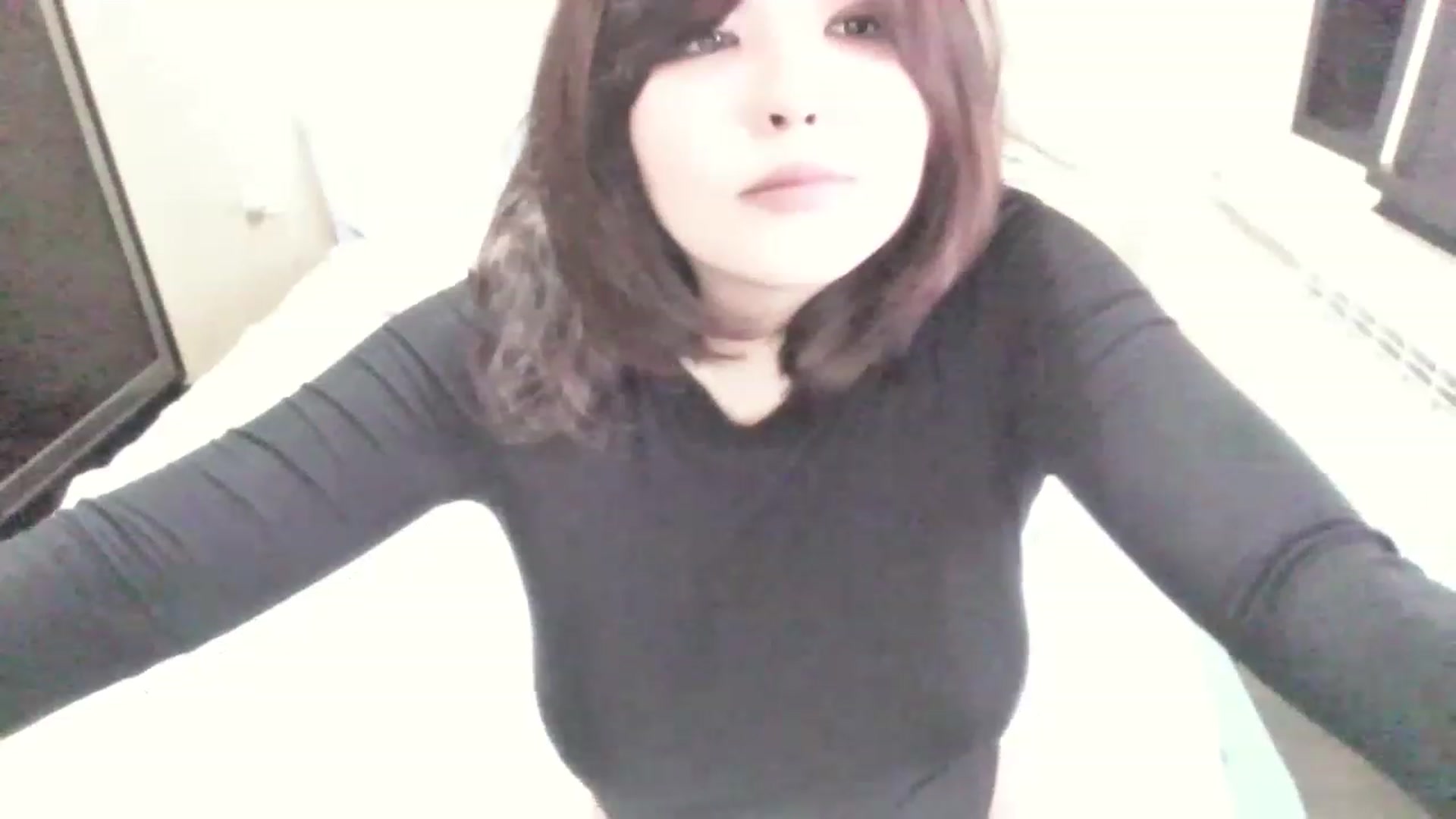 Gallery image thumbnail from MaiChubbyFace's myfreecams stream on, 06/19/2023, 06:24 image 19 of 20