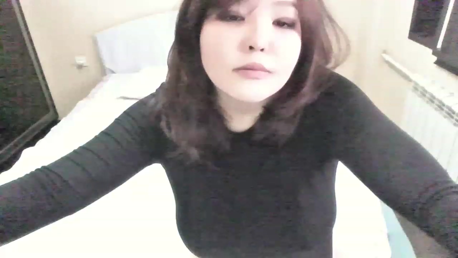 Gallery image thumbnail from MaiChubbyFace's myfreecams stream on, 06/19/2023, 06:24 image 4 of 20