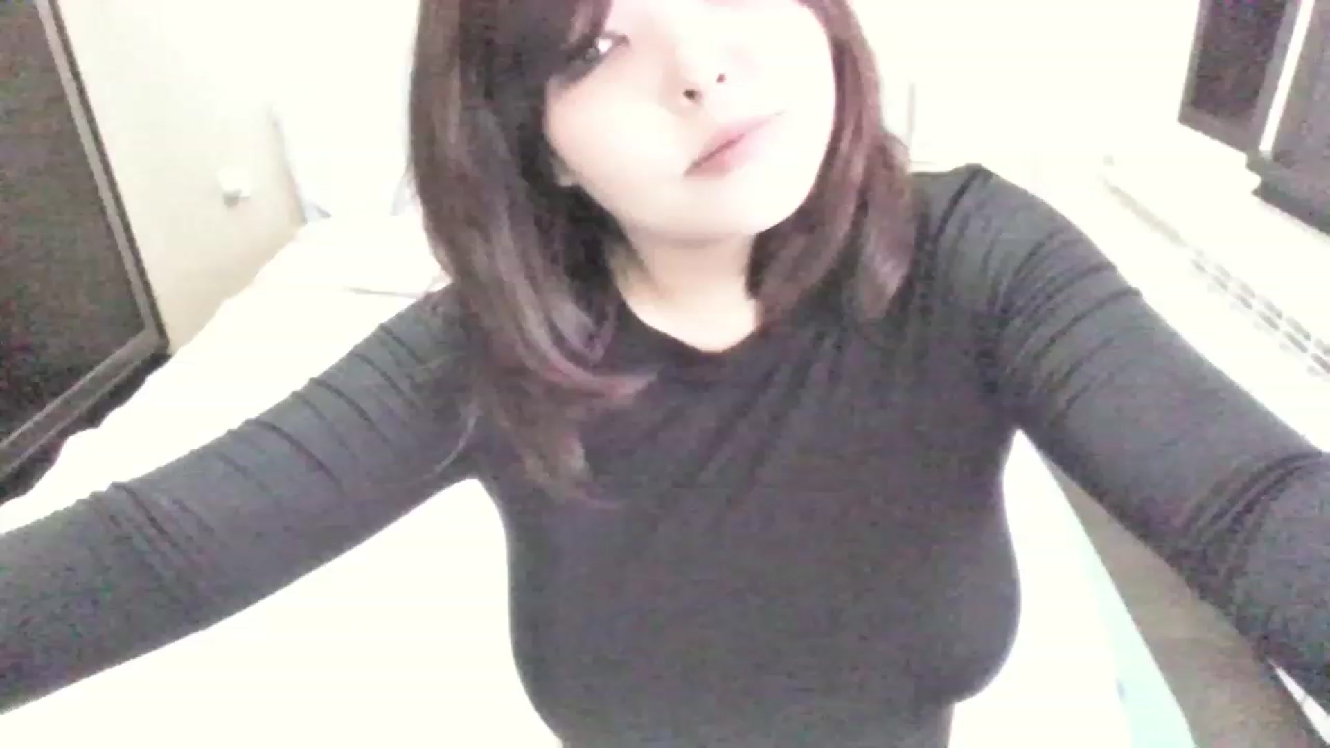 Gallery image thumbnail from MaiChubbyFace's myfreecams stream on, 06/19/2023, 06:24 image 20 of 20