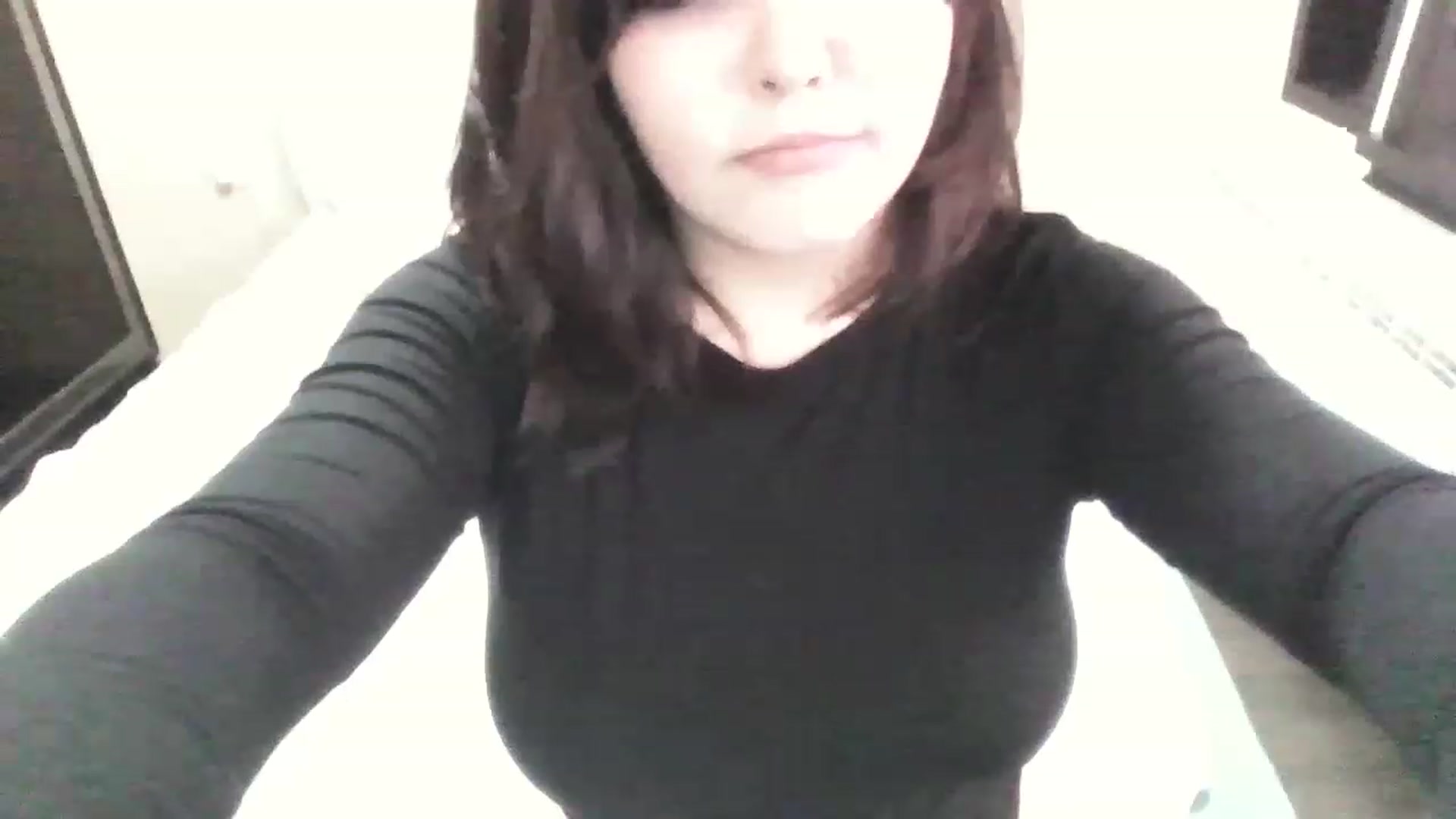 Gallery image thumbnail from MaiChubbyFace's myfreecams stream on, 06/19/2023, 07:54 image 19 of 20