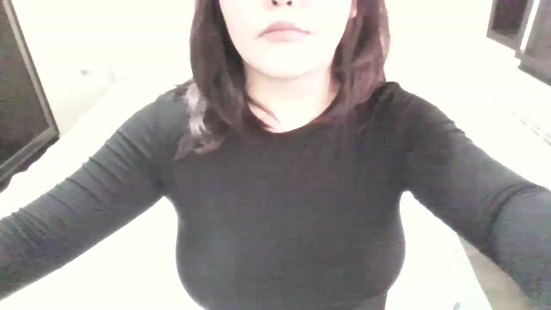 Gallery image thumbnail from MaiChubbyFace's myfreecams stream on, 06/19/2023, 07:54 image 20 of 20