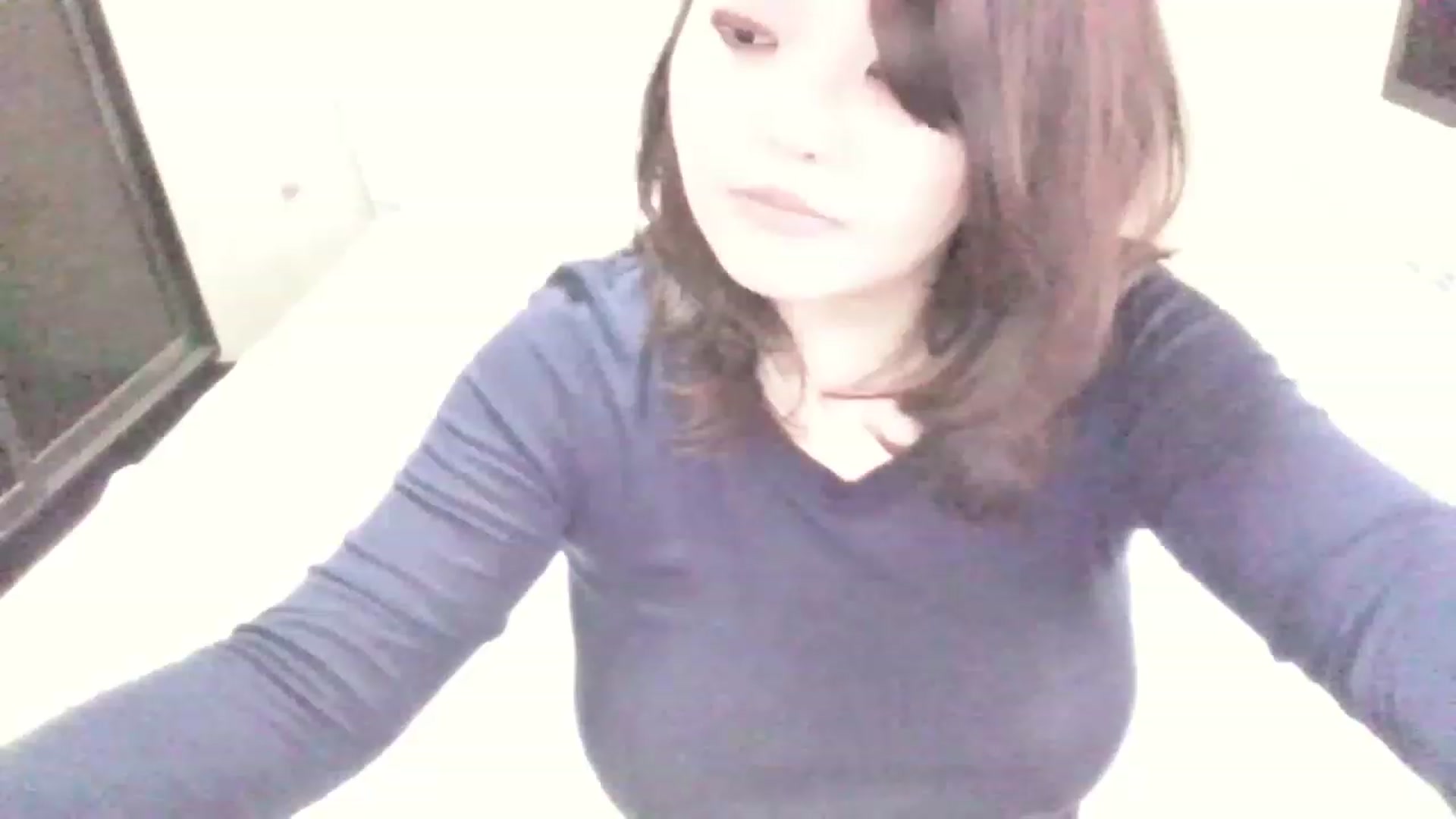 Gallery image thumbnail from MaiChubbyFace's myfreecams stream on, 06/21/2023, 07:32 image 17 of 20