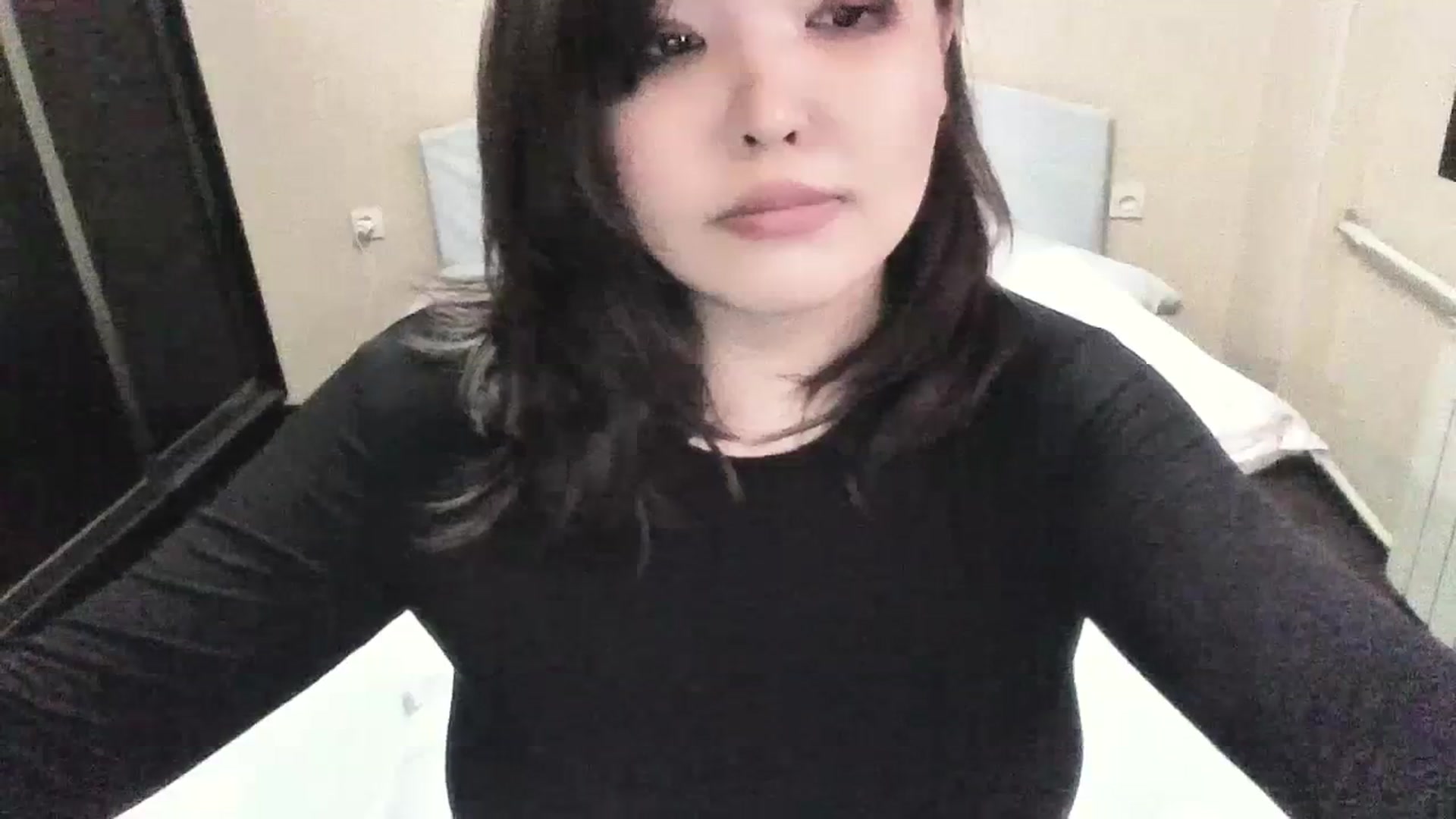 Gallery image thumbnail from MaiChubbyFace's myfreecams stream on, 07/03/2023, 07:01 image 14 of 20