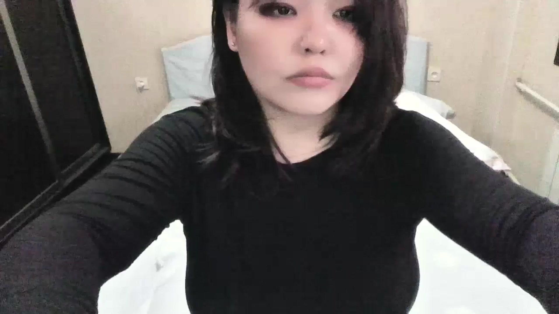 Gallery image thumbnail from MaiChubbyFace's myfreecams stream on, 07/03/2023, 07:01 image 20 of 20