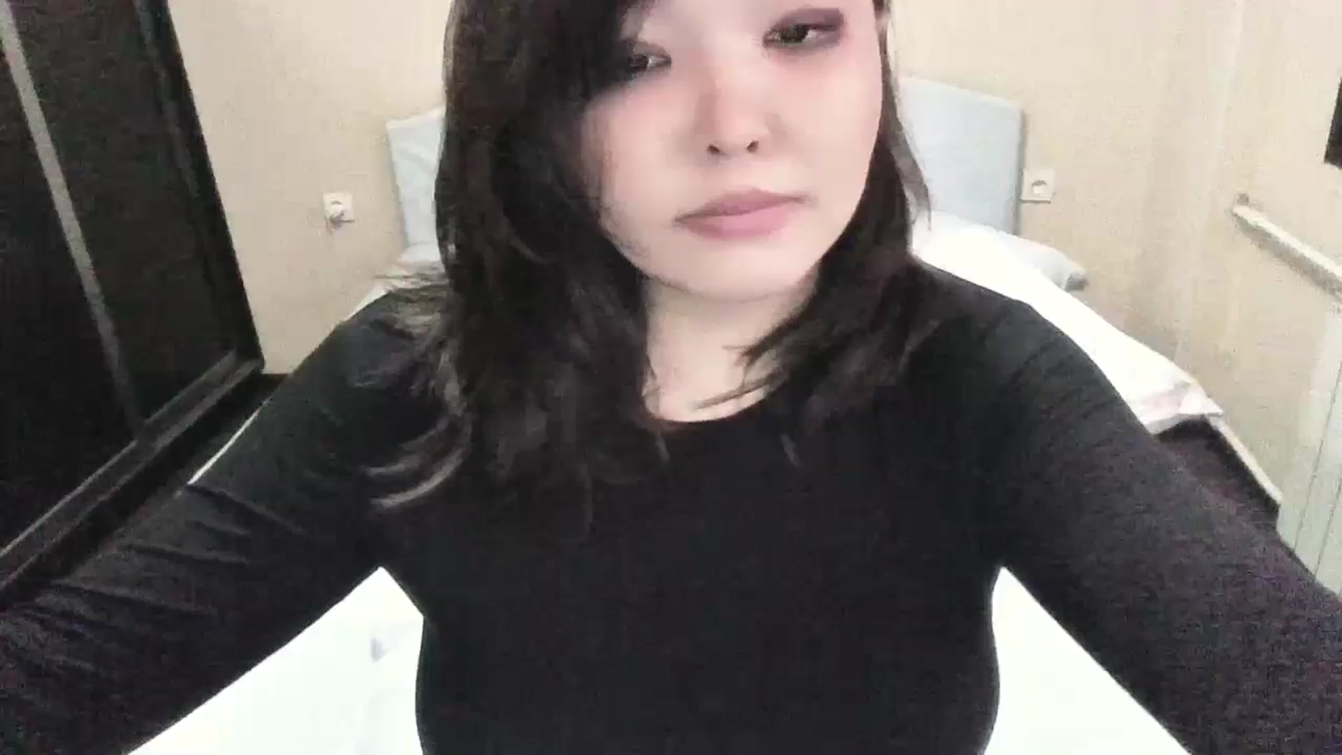 Gallery image thumbnail from MaiChubbyFace's myfreecams stream on, 07/03/2023, 07:01 image 13 of 20
