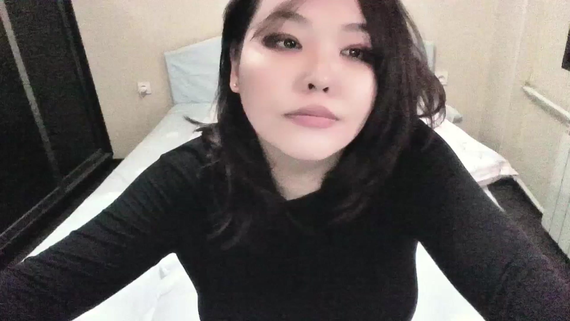 Gallery image thumbnail from MaiChubbyFace's myfreecams stream on, 07/03/2023, 07:01 image 19 of 20