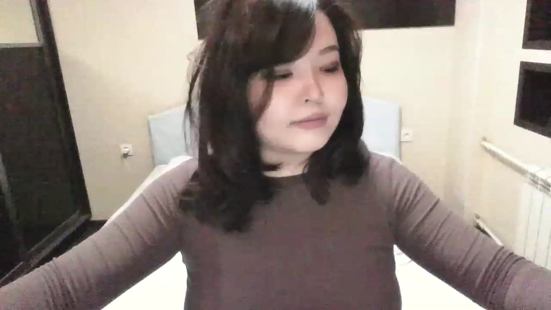 Gallery image thumbnail from MaiChubbyFace's myfreecams stream on, 07/09/2023, 17:43 image 6 of 20