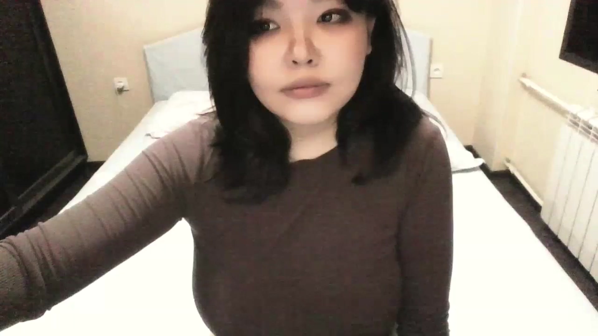 Gallery image thumbnail from MaiChubbyFace's myfreecams stream on, 07/09/2023, 19:06 image 12 of 20