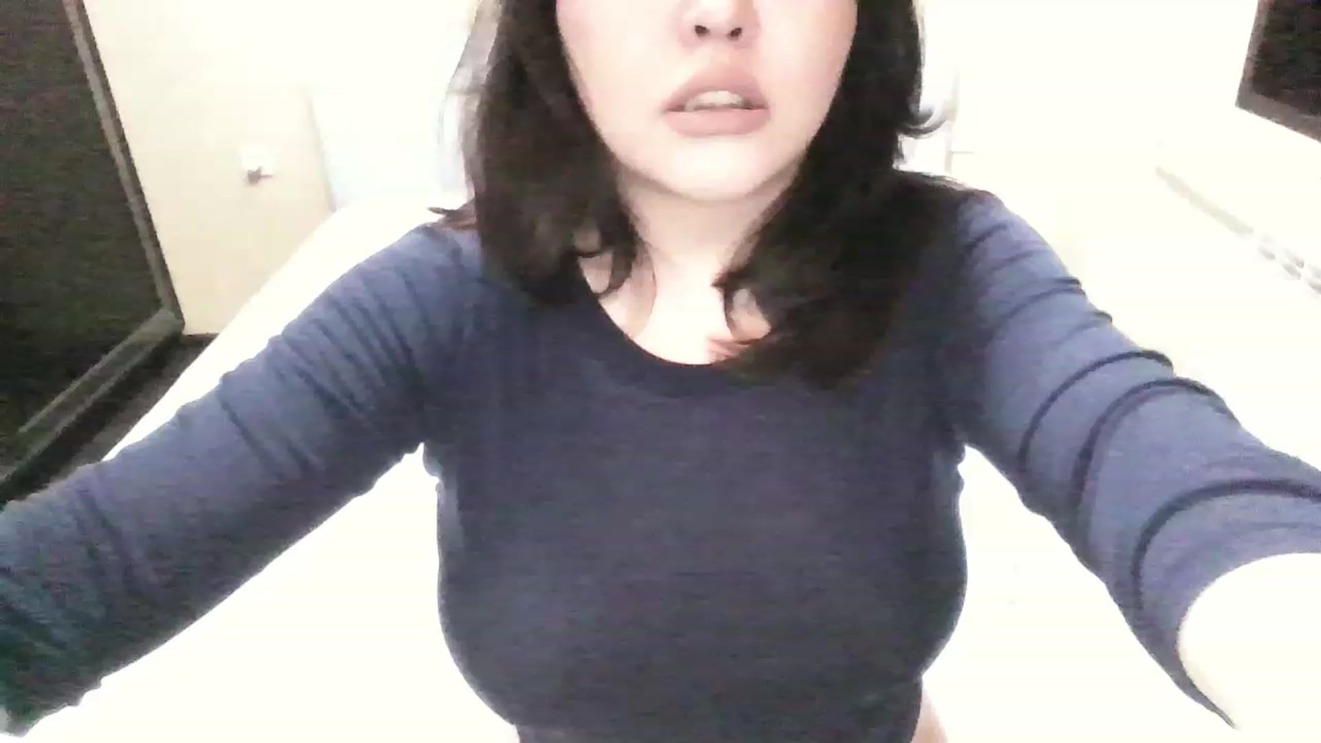 Gallery image thumbnail from MaiChubbyFace's myfreecams stream on, 07/23/2023, 19:24 image 17 of 20