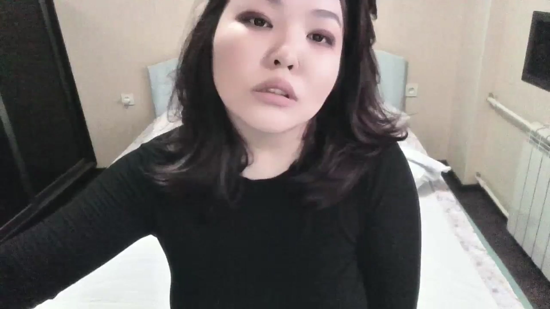 Gallery image thumbnail from MaiChubbyFace's myfreecams stream on, 07/31/2023, 06:12 image 8 of 20