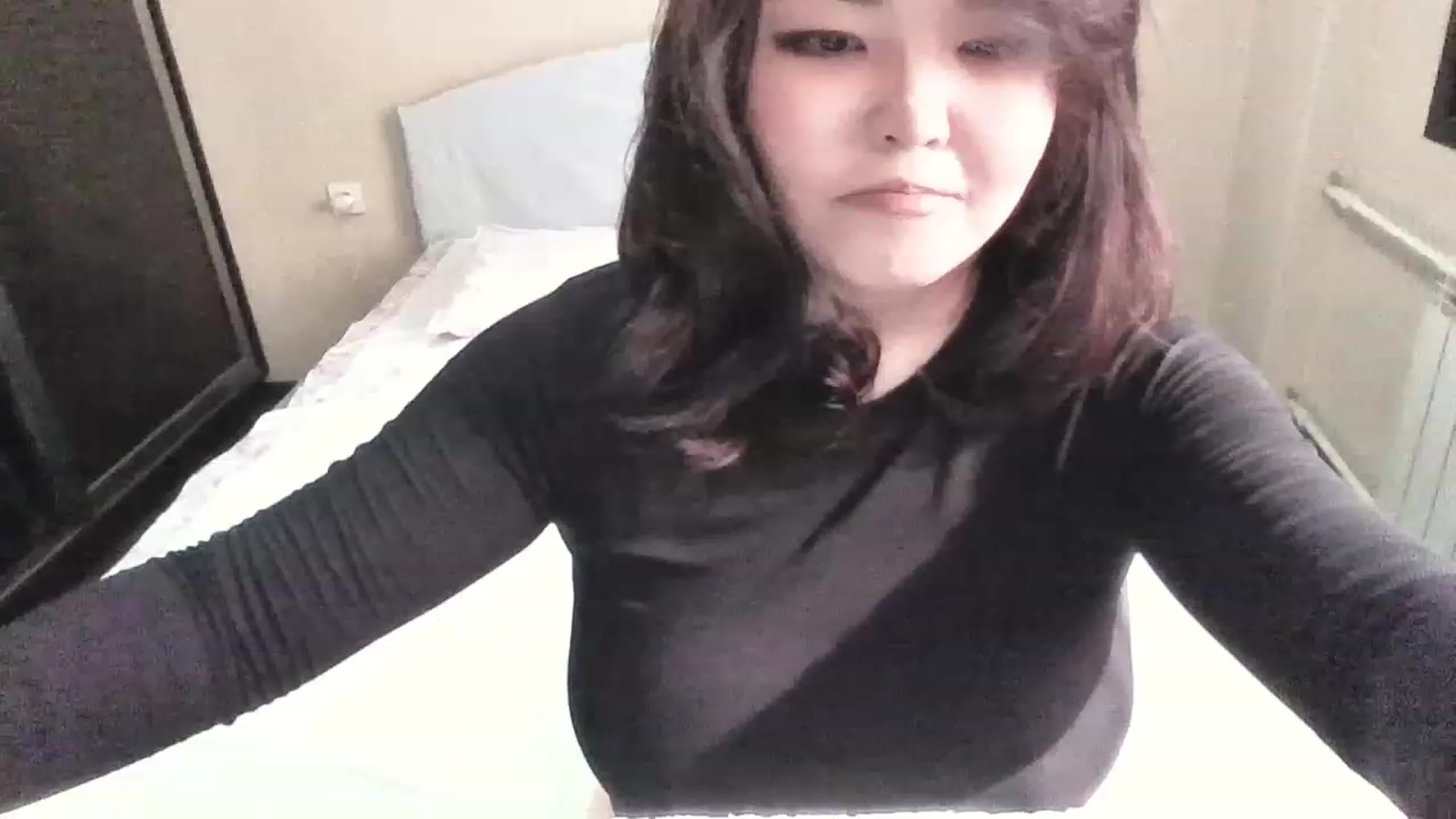 Gallery image thumbnail from MaiChubbyFace's myfreecams stream on, 08/16/2023, 04:08 image 1 of 20