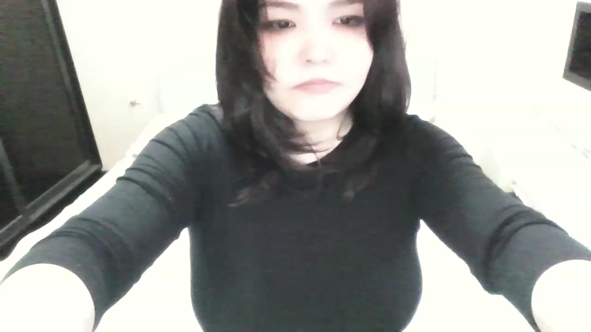 Gallery image thumbnail from MaiChubbyFace's myfreecams stream on, 08/16/2023, 08:40 image 9 of 20