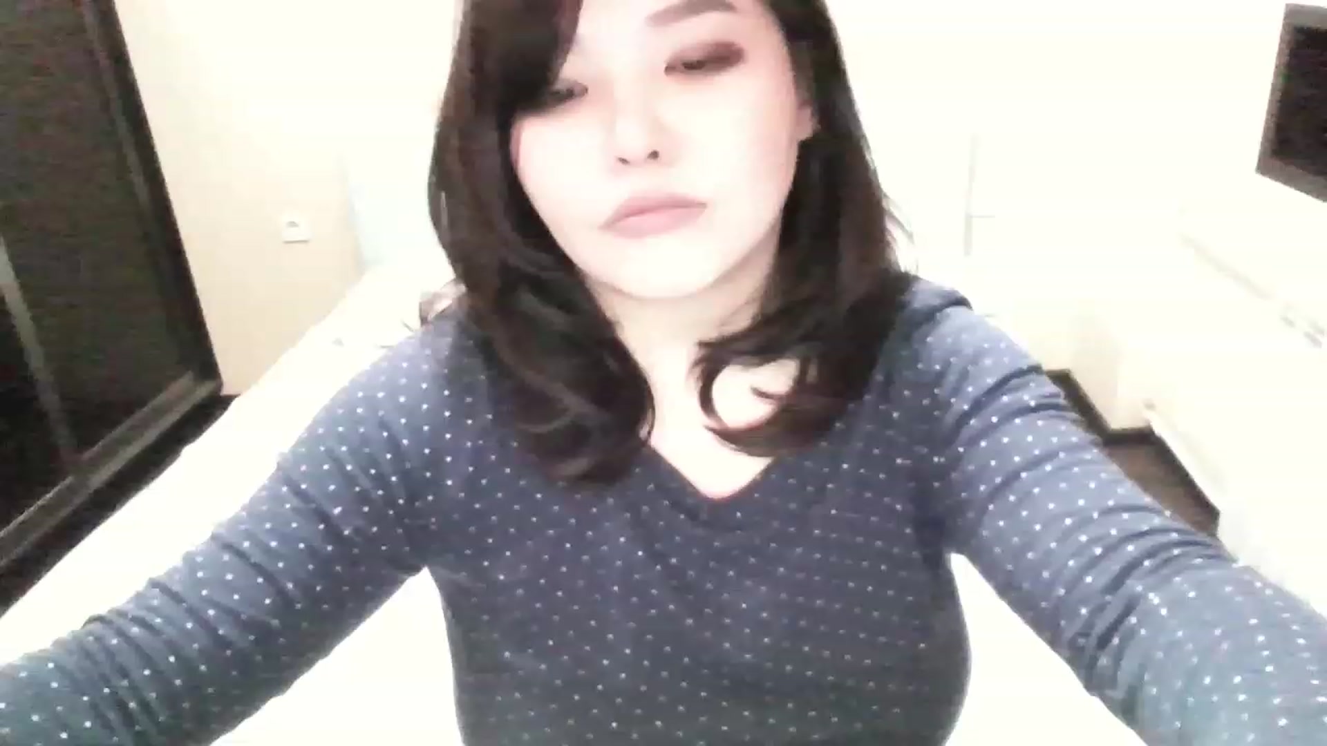 Gallery image thumbnail from MaiChubbyFace's myfreecams stream on, 08/17/2023, 21:06 image 12 of 20