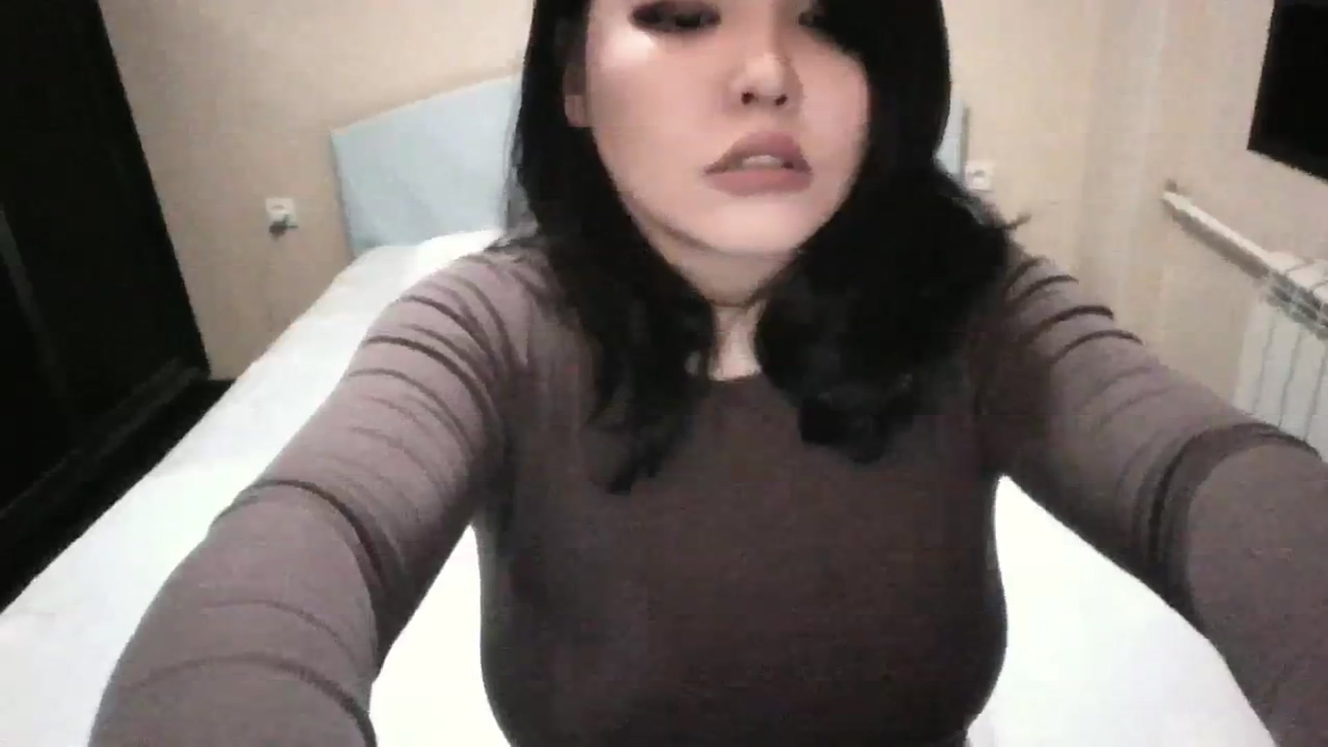 Gallery image thumbnail from MaiChubbyFace's myfreecams stream on, 08/20/2023, 14:22 image 2 of 20