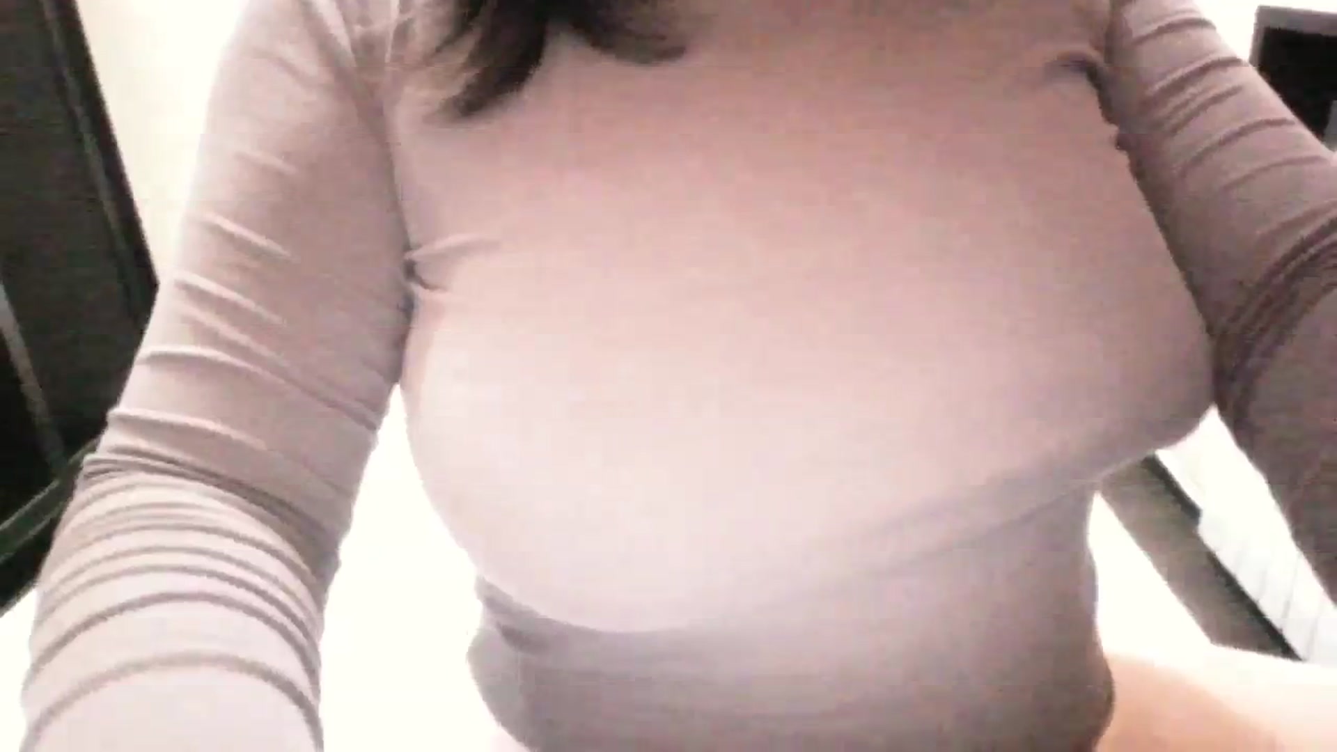 Gallery image thumbnail from MaiChubbyFace's myfreecams stream on, 08/20/2023, 14:22 image 14 of 20