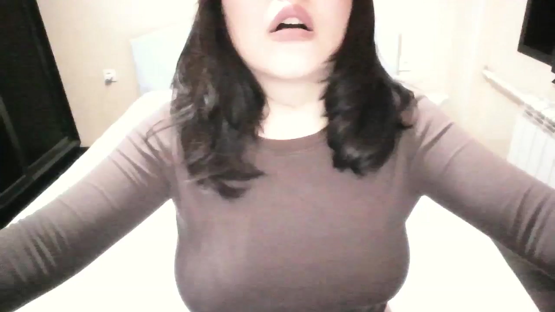 Gallery image thumbnail from MaiChubbyFace's myfreecams stream on, 08/20/2023, 15:11 image 12 of 20