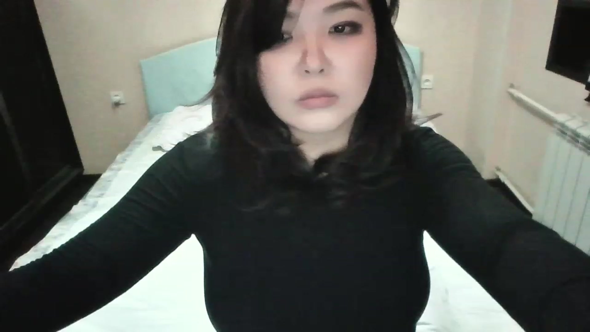 Gallery image thumbnail from MaiChubbyFace's myfreecams stream on, 08/27/2023, 13:17 image 14 of 20