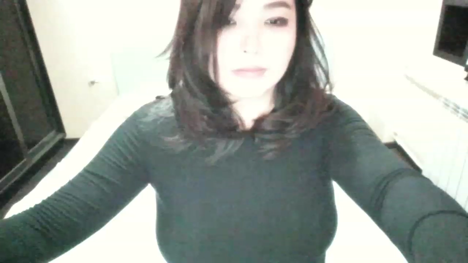 Gallery image thumbnail from MaiChubbyFace's myfreecams stream on, 08/27/2023, 13:17 image 7 of 20