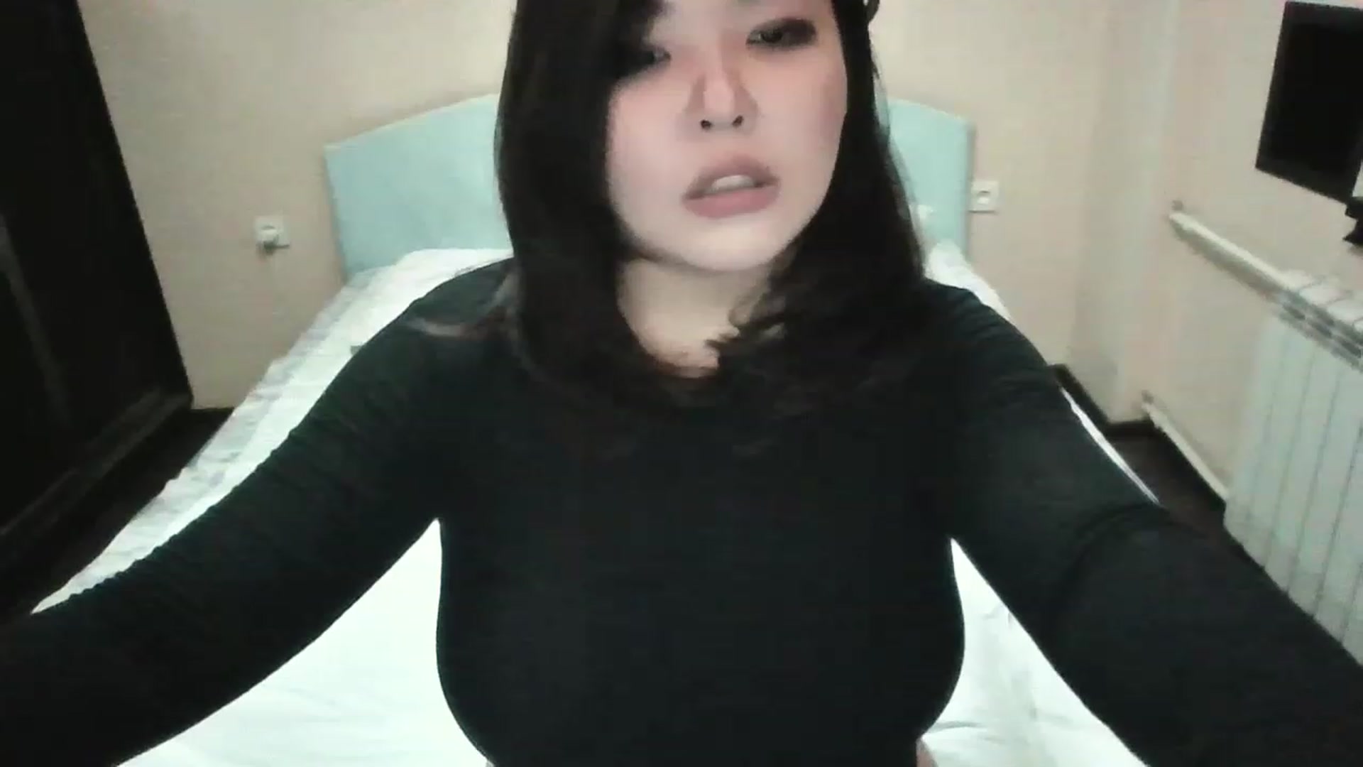 Gallery image thumbnail from MaiChubbyFace's myfreecams stream on, 08/27/2023, 14:15 image 6 of 20