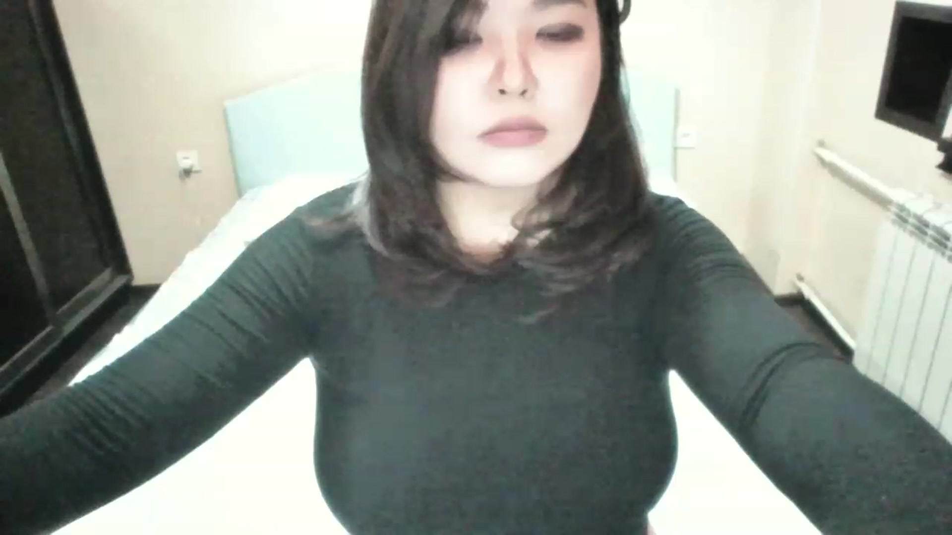 Gallery image thumbnail from MaiChubbyFace's myfreecams stream on, 08/27/2023, 14:15 image 12 of 20