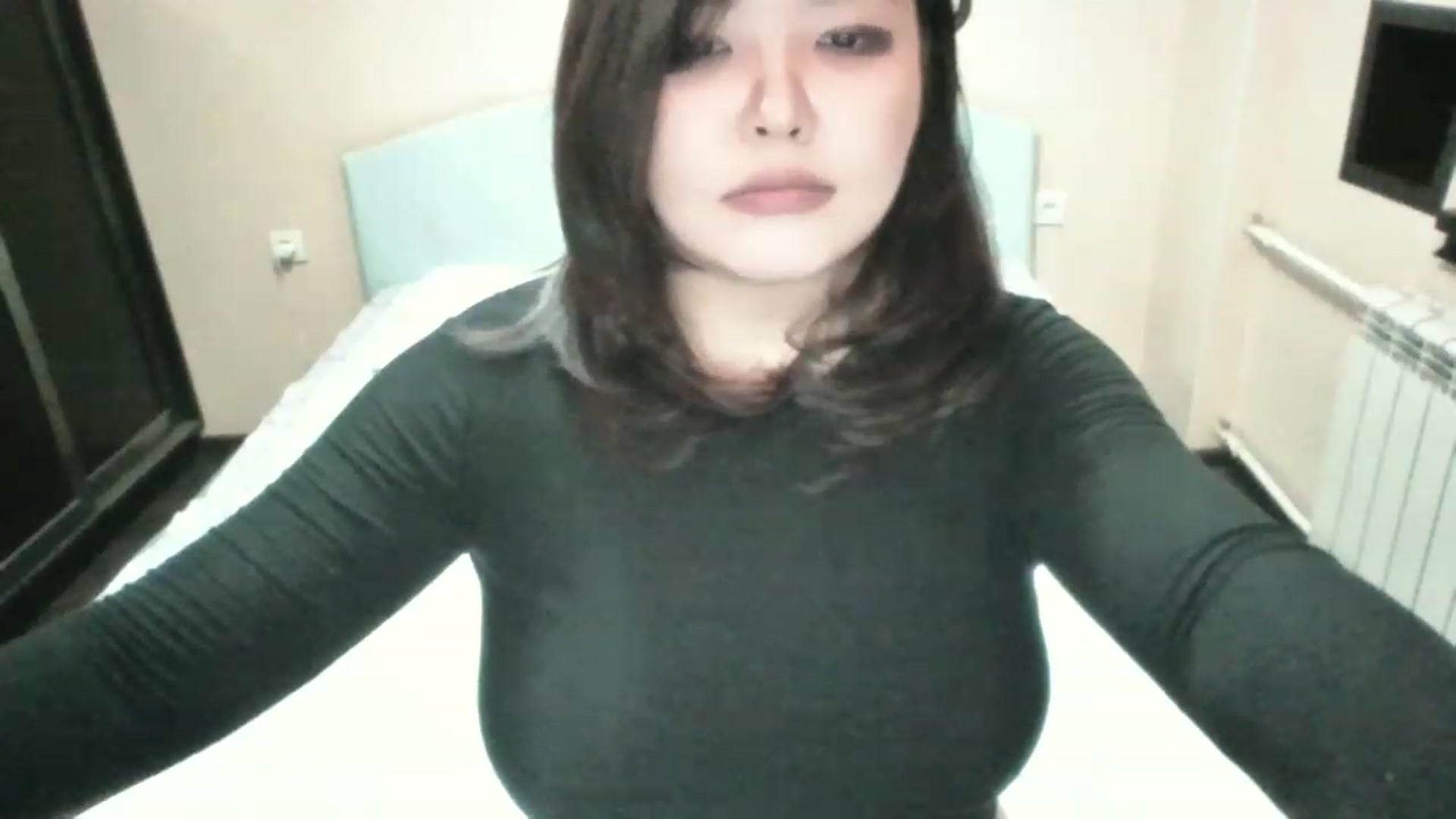 Gallery image thumbnail from MaiChubbyFace's myfreecams stream on, 08/27/2023, 14:15 image 10 of 20