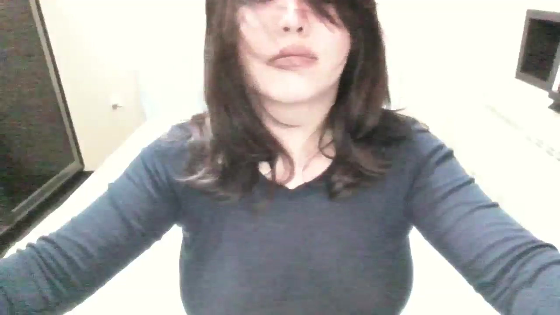 Gallery image thumbnail from MaiChubbyFace's myfreecams stream on, 08/31/2023, 01:05 image 14 of 20