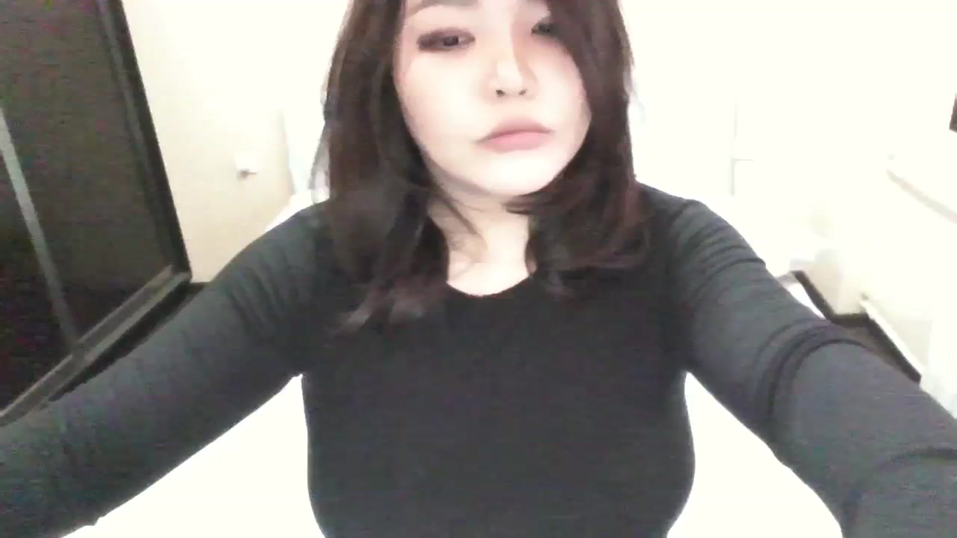 Gallery image thumbnail from MaiChubbyFace's myfreecams stream on, 09/03/2023, 11:46 image 10 of 20
