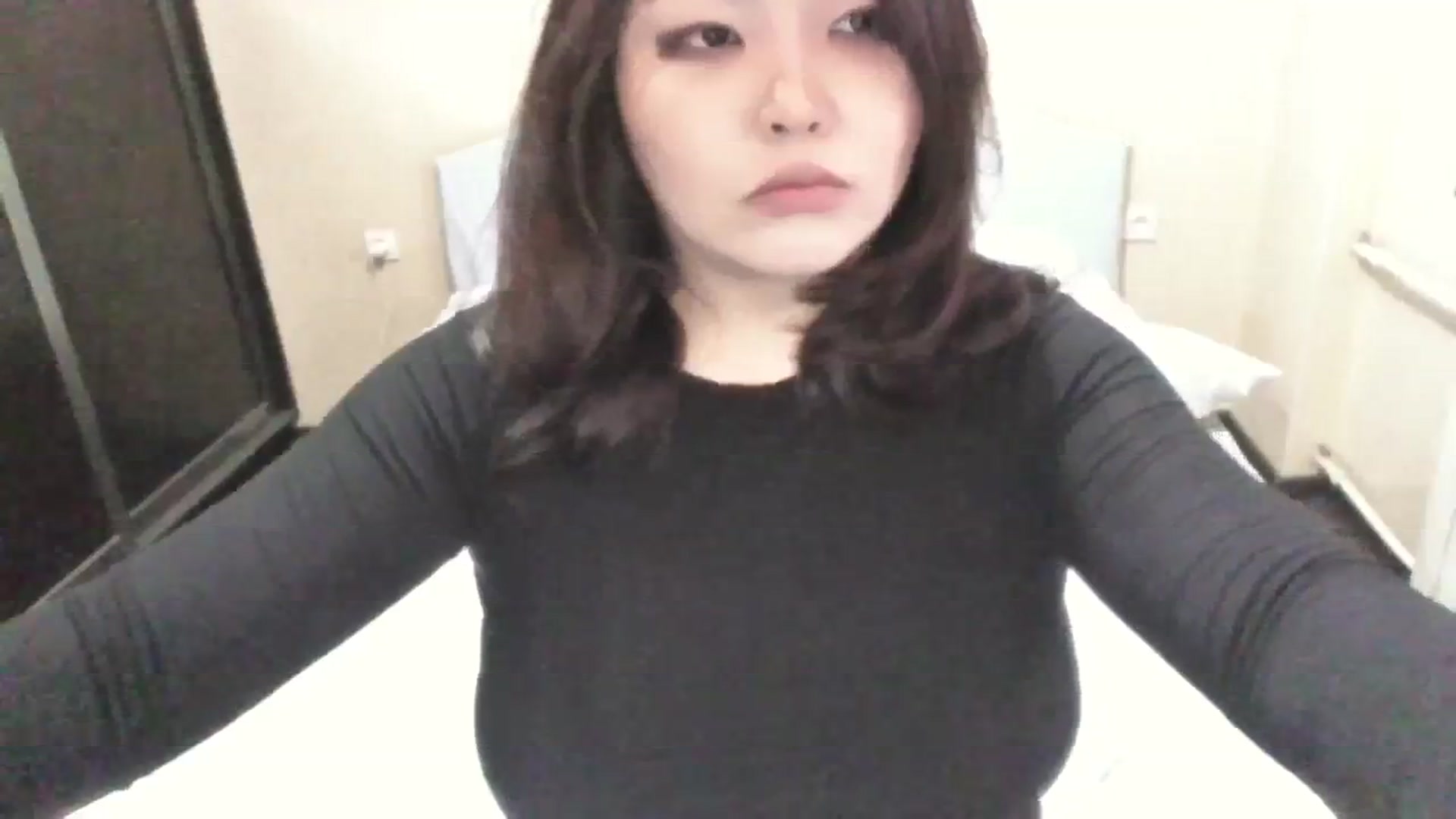 Gallery image thumbnail from MaiChubbyFace's myfreecams stream on, 09/03/2023, 11:46 image 2 of 20