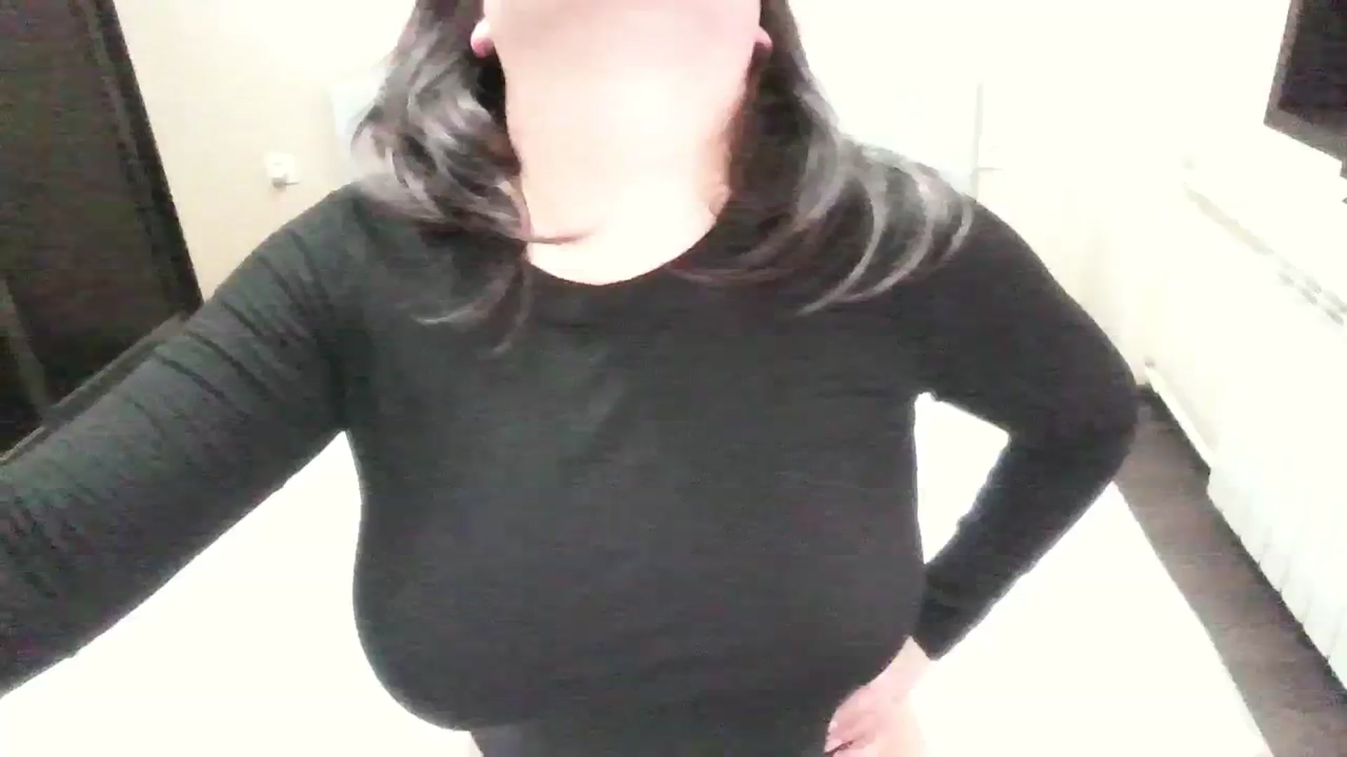 Gallery image thumbnail from MaiChubbyFace's myfreecams stream on, 09/04/2023, 06:37 image 3 of 20
