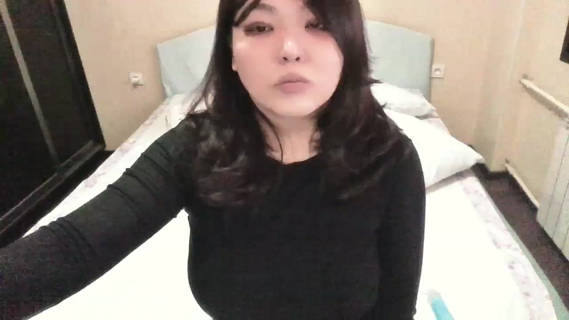 Gallery image thumbnail from MaiChubbyFace's myfreecams stream on, 09/11/2023, 06:35 image 18 of 20