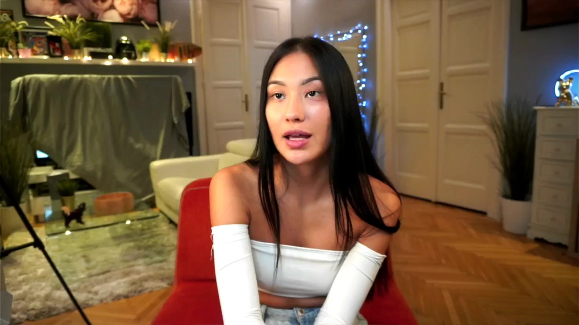 Gallery image thumbnail from MaiStream's myfreecams stream on, 08/02/2025, 14:45 image 5 of 20