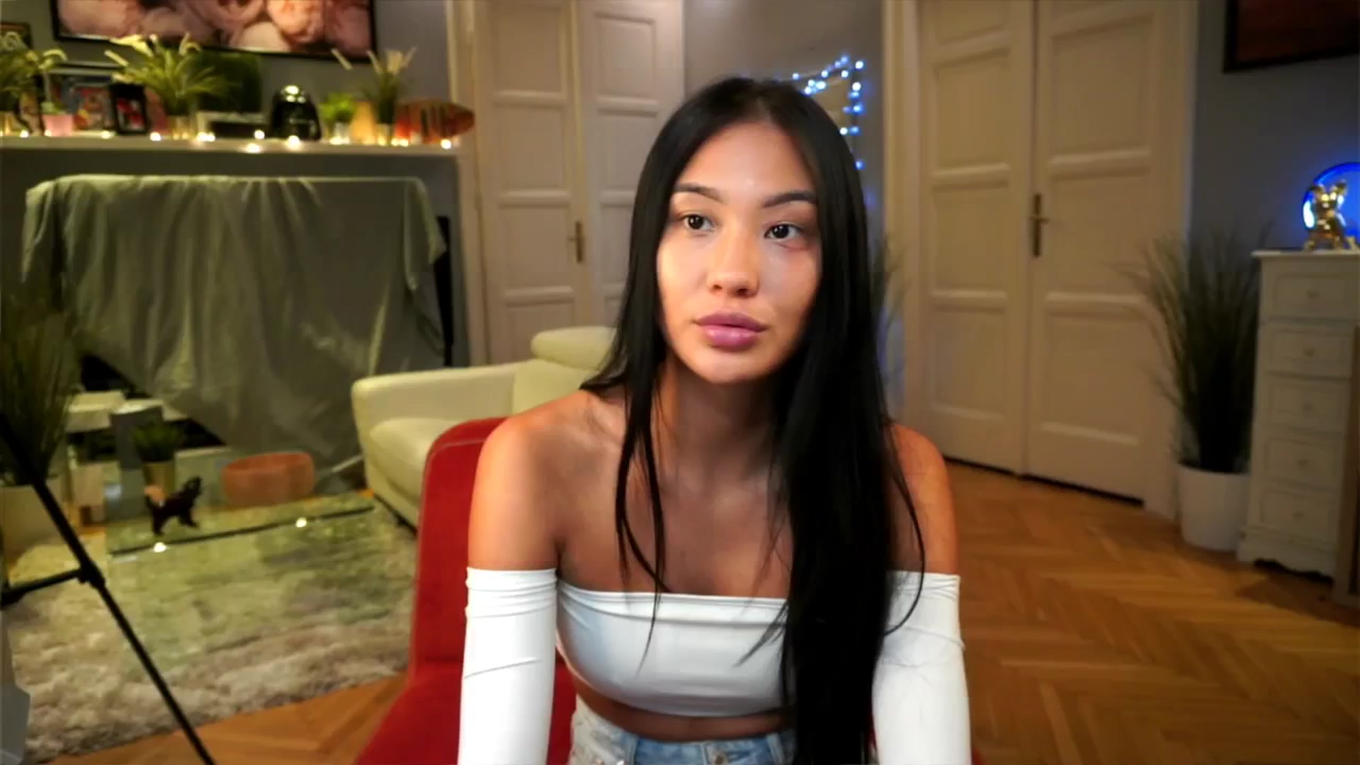 Gallery image thumbnail from MaiStream's myfreecams stream on, 08/02/2025, 14:45 image 14 of 20