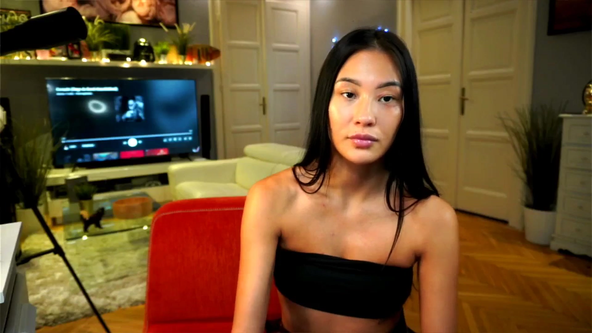 Gallery image thumbnail from MaiStream's myfreecams stream on, 08/03/2025, 13:12 image 17 of 20
